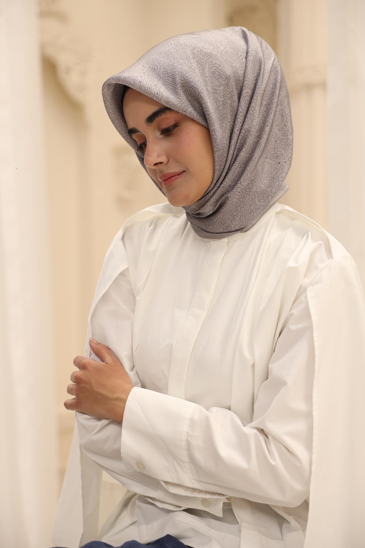 Silk Home SHiny ScarfSilk Home SHiny Eşarp 75009-09