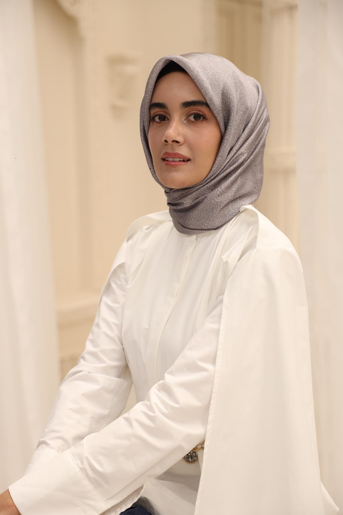 Silk Home SHiny ScarfSilk Home SHiny Eşarp 75009-09