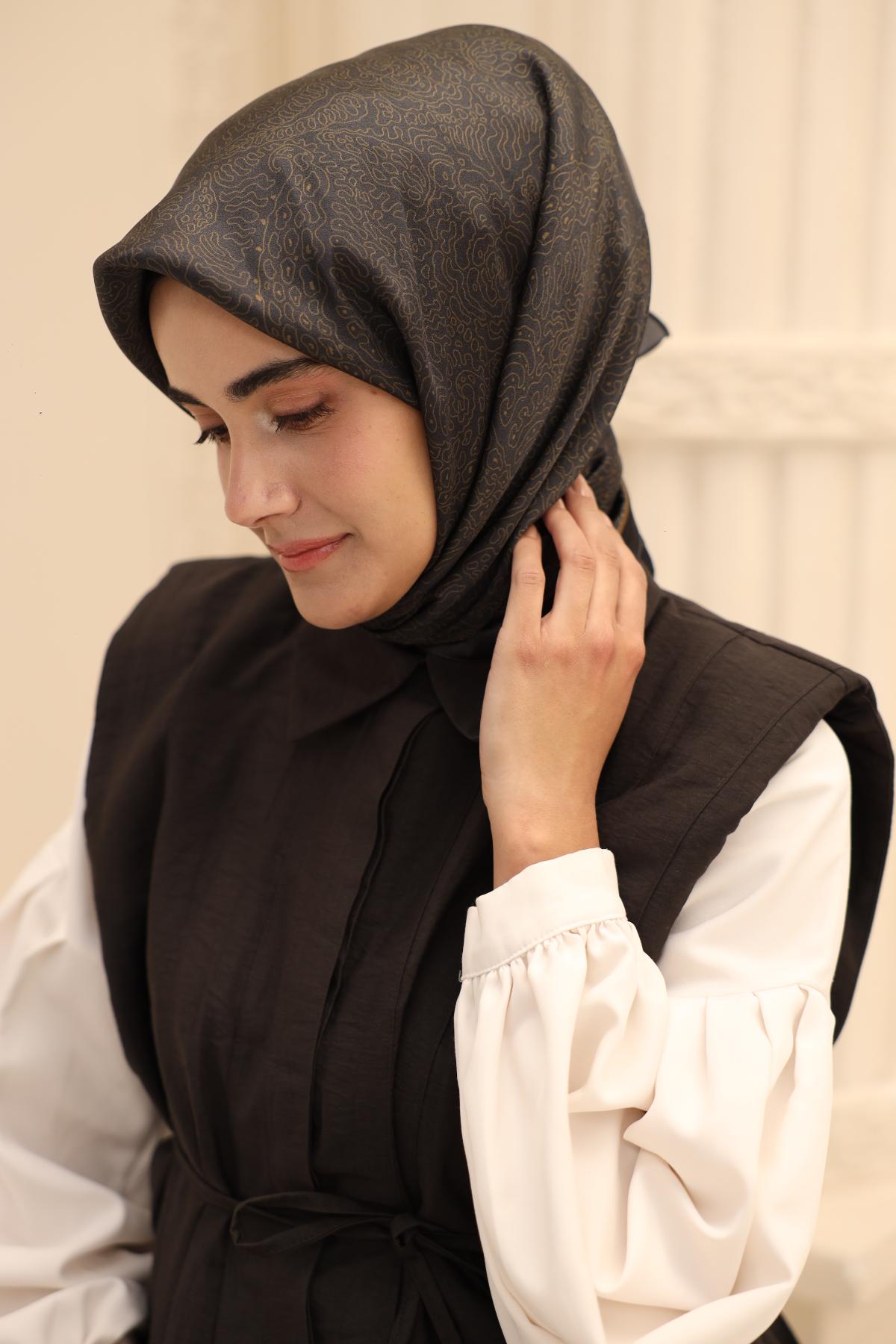 Silk Home SHiny ScarfSilk Home SHiny Eşarp 75009-15