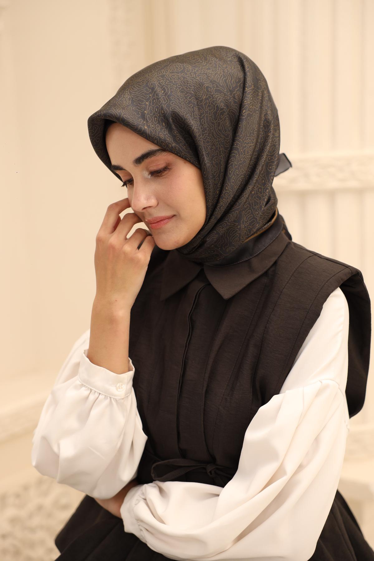 Silk Home SHiny ScarfSilk Home SHiny Eşarp 75009-15