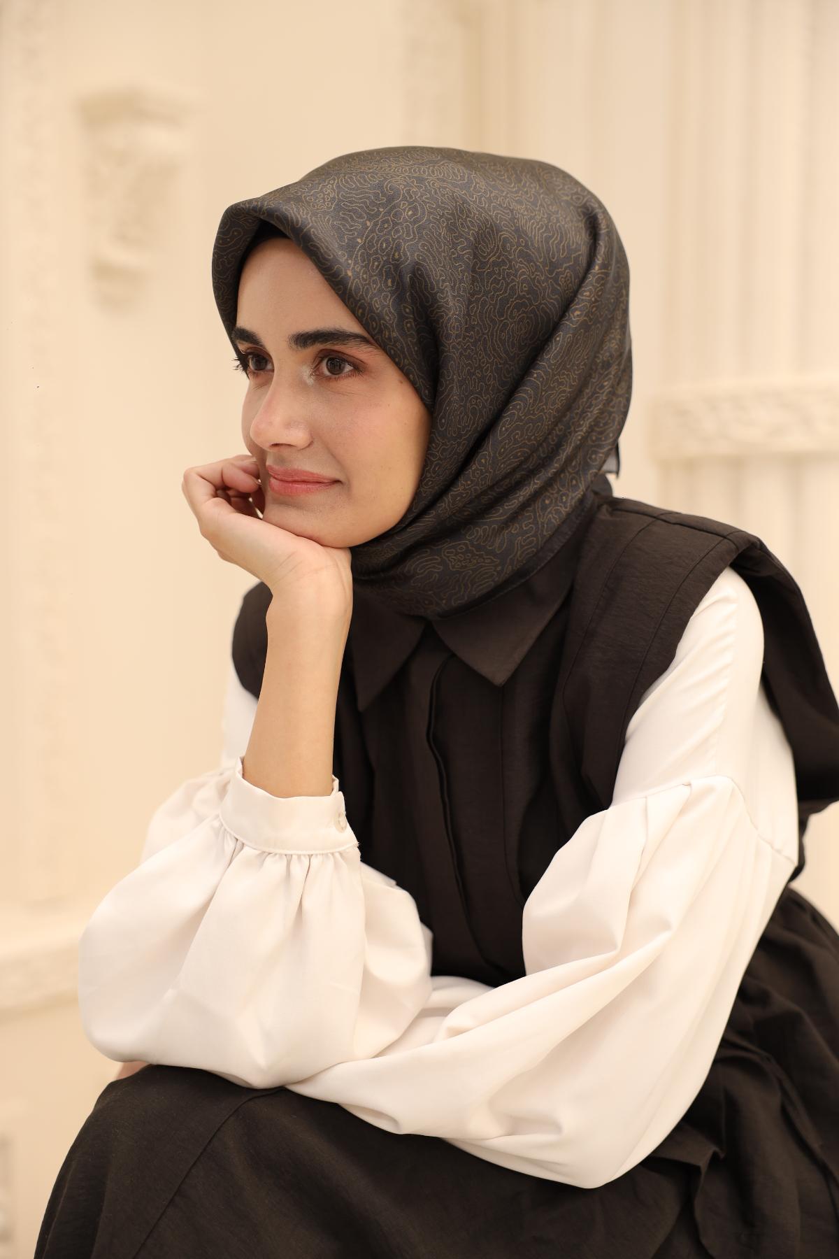 Silk Home SHiny ScarfSilk Home SHiny Eşarp 75009-15