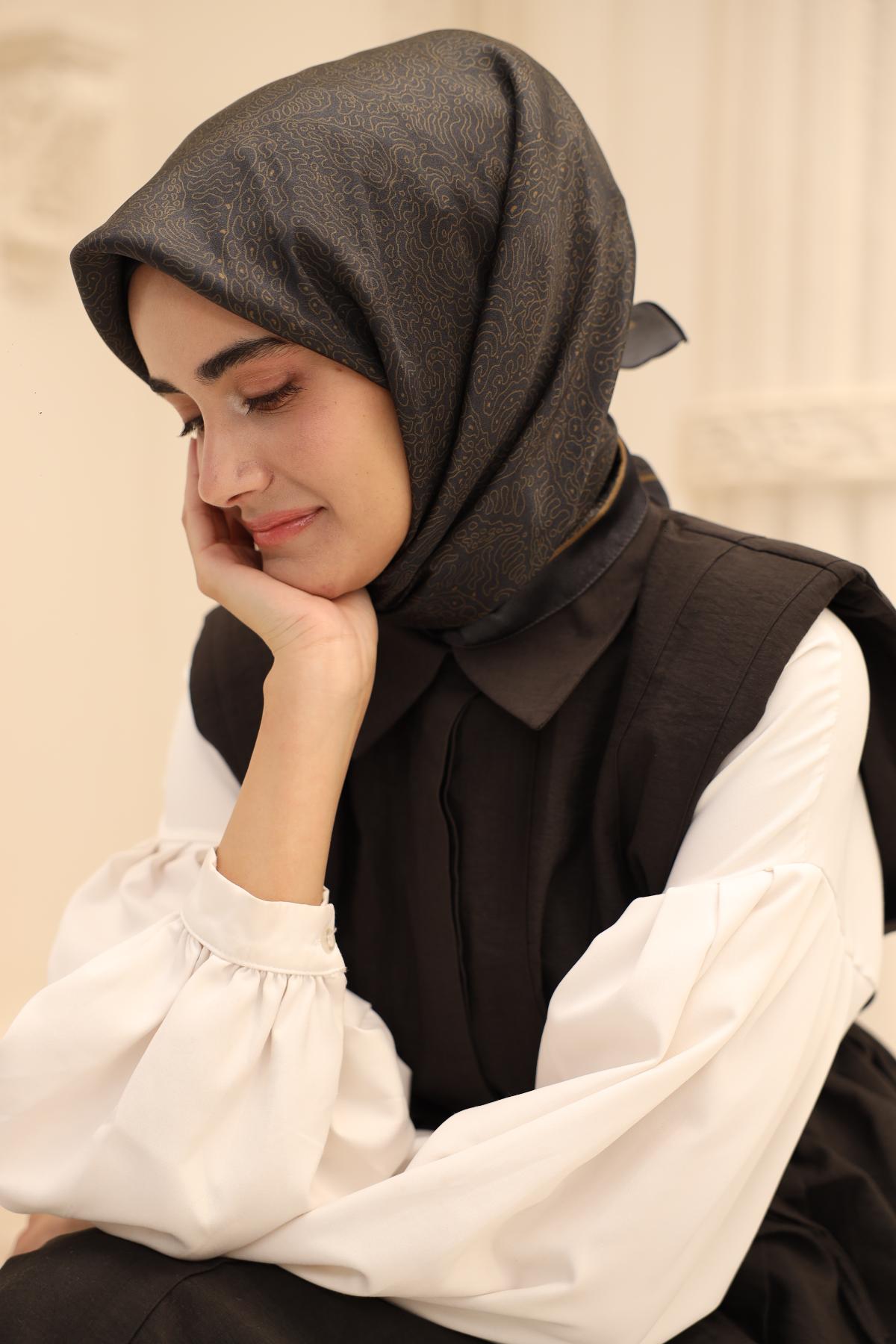 Silk Home SHiny ScarfSilk Home SHiny Eşarp 75009-15