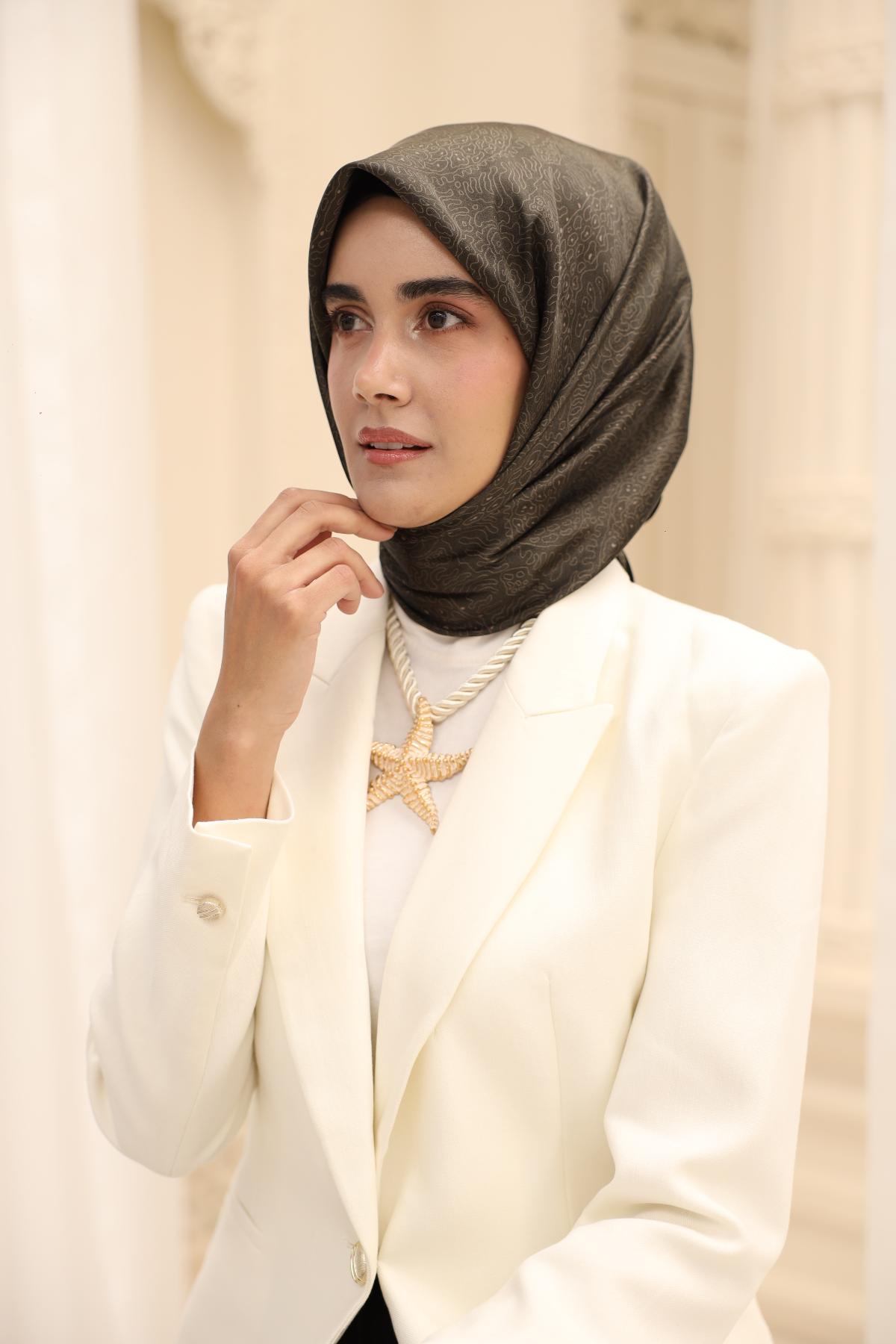 Silk Home SHiny ScarfSilk Home SHiny Eşarp 75009-16