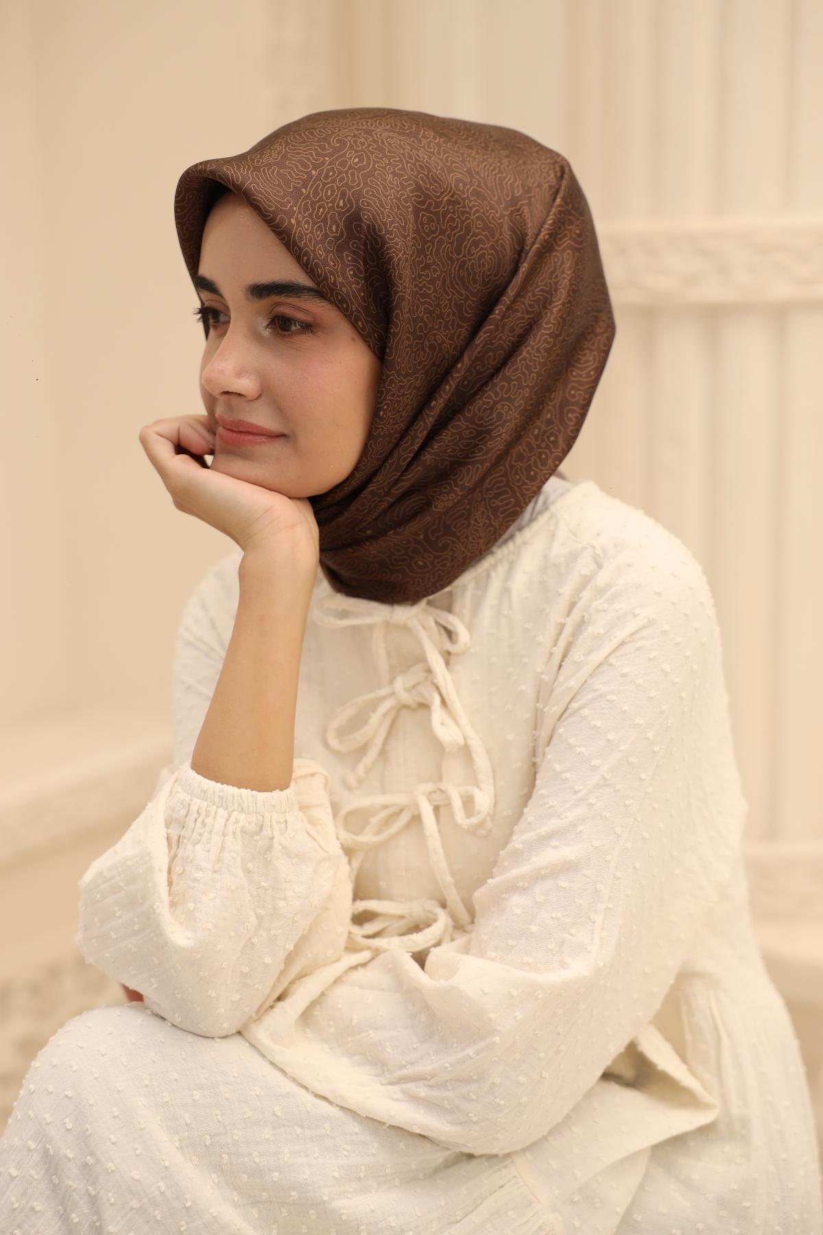 Silk Home SHiny ScarfSilk Home SHiny Eşarp 75009-17