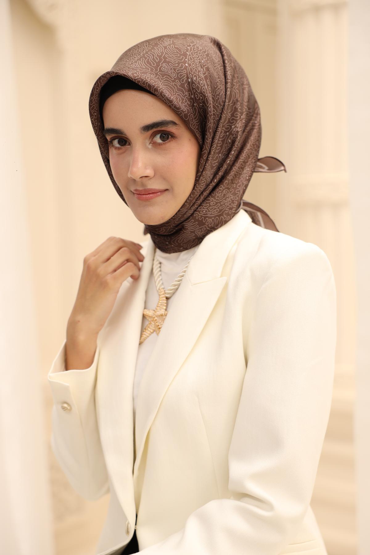 Silk Home SHiny ScarfSilk Home SHiny Eşarp 75009-18