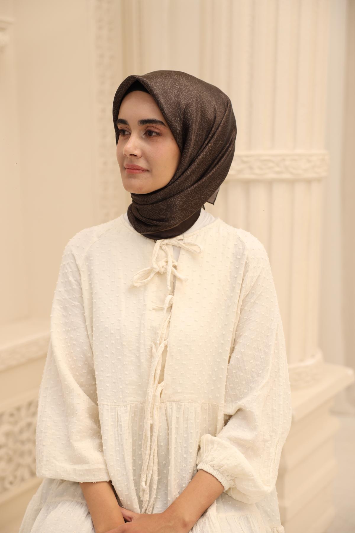 Silk Home SHiny ScarfSilk Home SHiny Eşarp 75009-19