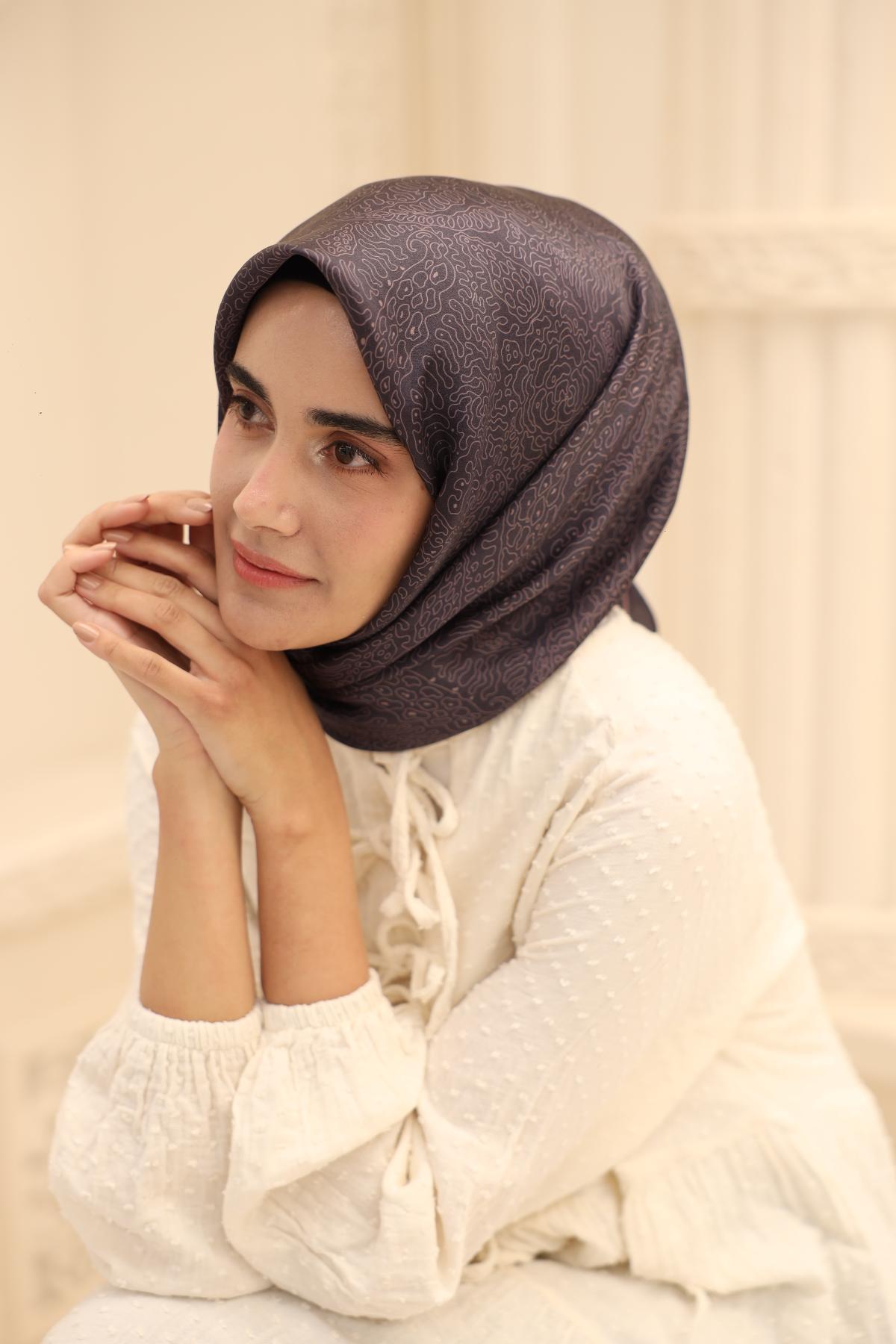 Silk Home SHiny ScarfSilk Home SHiny Eşarp 75009-24