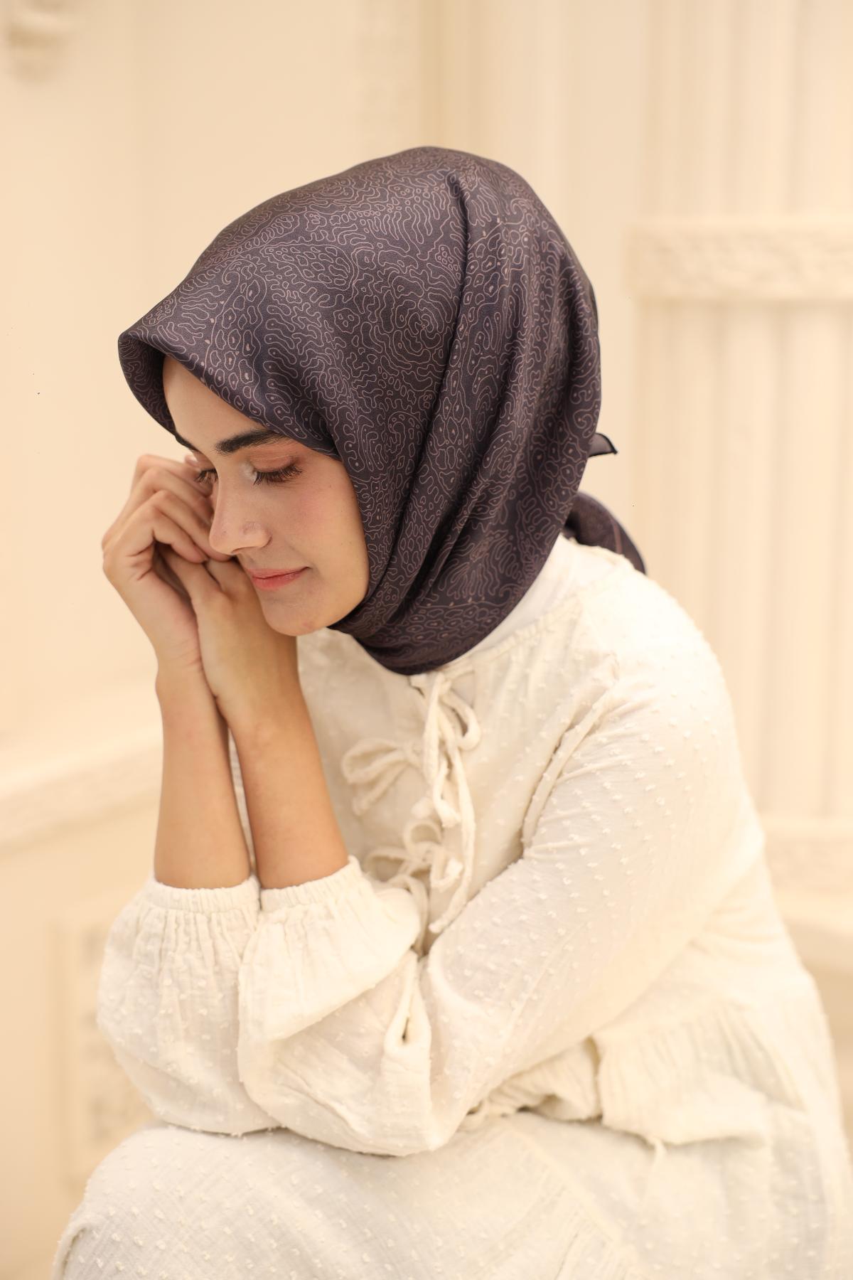 Silk Home SHiny ScarfSilk Home SHiny Eşarp 75009-24