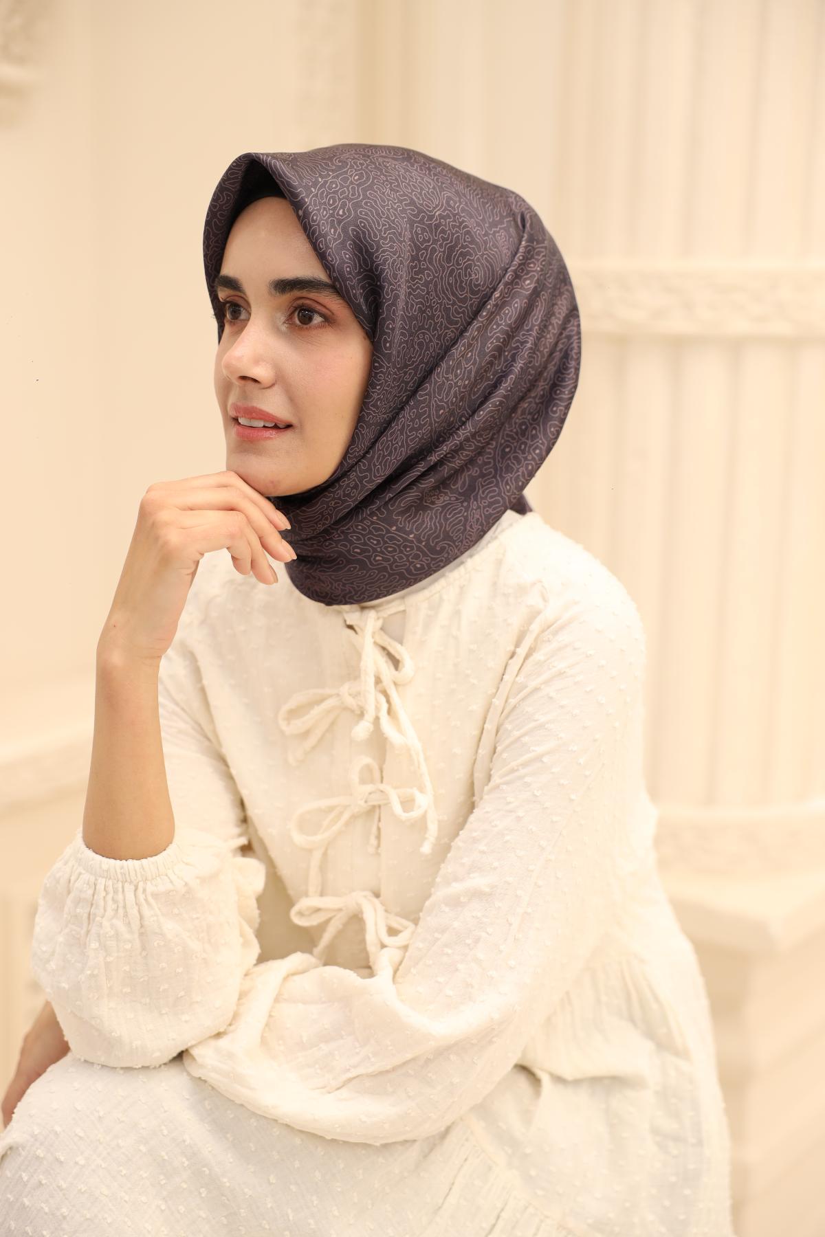 Silk Home SHiny ScarfSilk Home SHiny Eşarp 75009-24