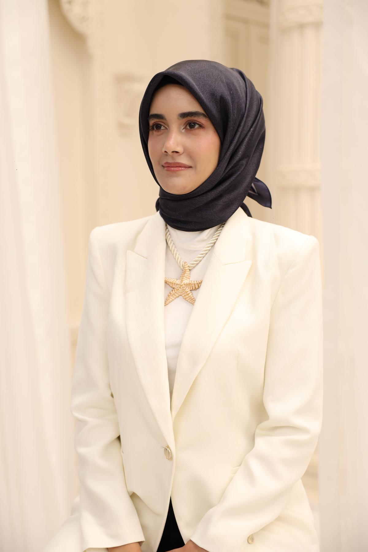 Silk Home SHiny ScarfSilk Home SHiny Eşarp 75009-27