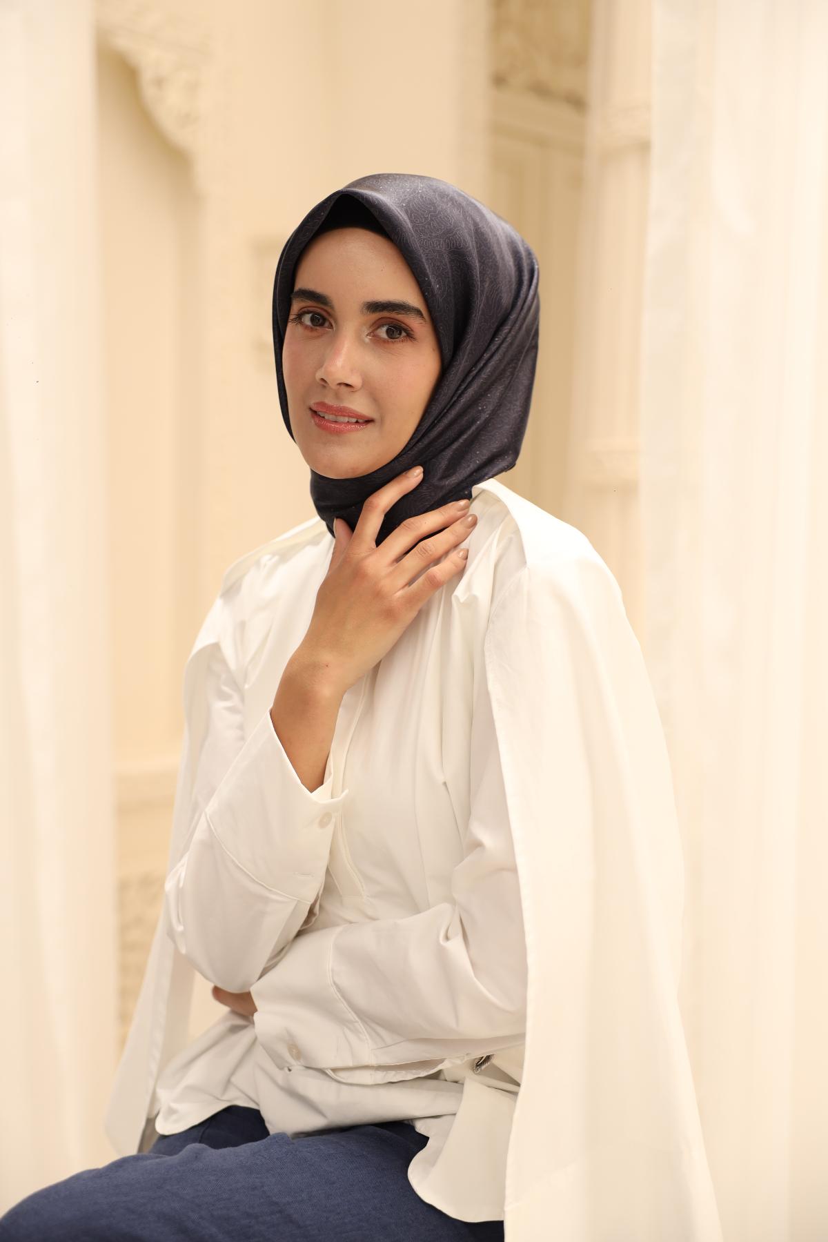 Silk Home SHiny ScarfSilk Home SHiny Eşarp 75009-30