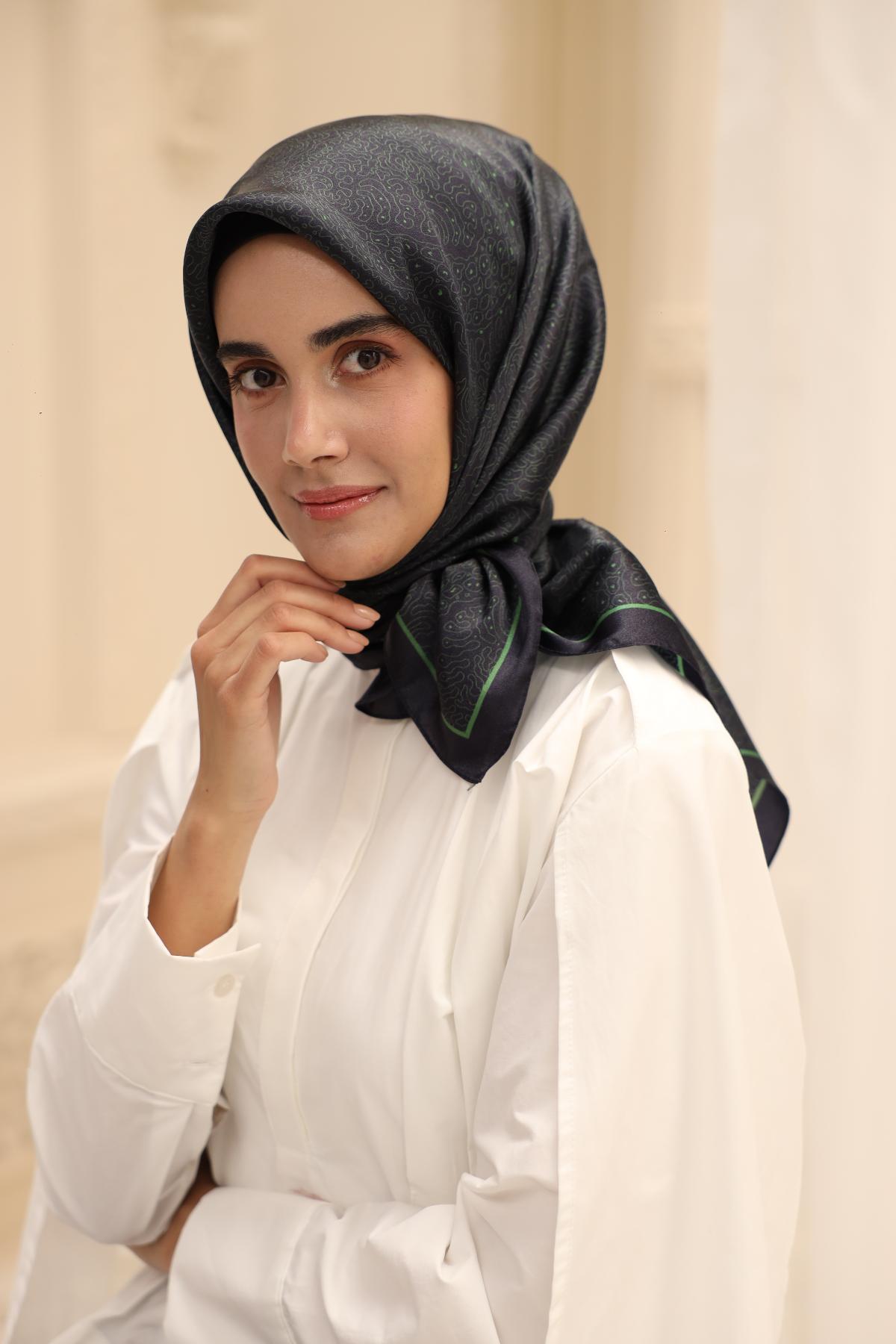 Silk Home SHiny ScarfSilk Home SHiny Eşarp 75009-31