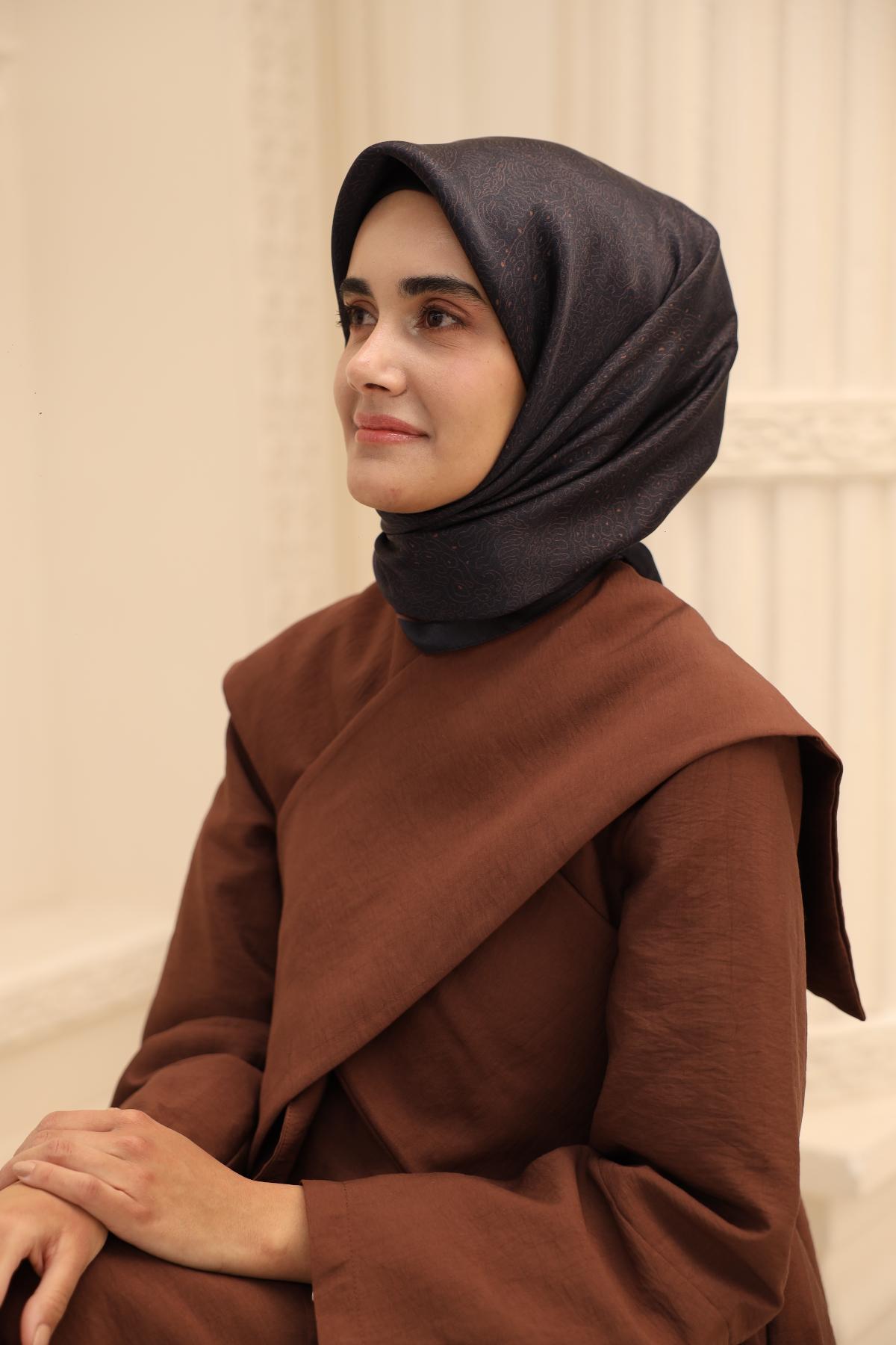 Silk Home SHiny ScarfSilk Home SHiny Eşarp 75009-32