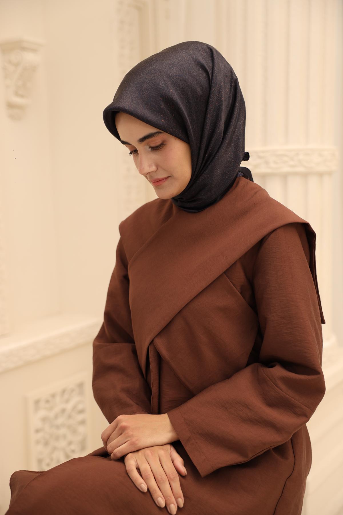 Silk Home SHiny ScarfSilk Home SHiny Eşarp 75009-32