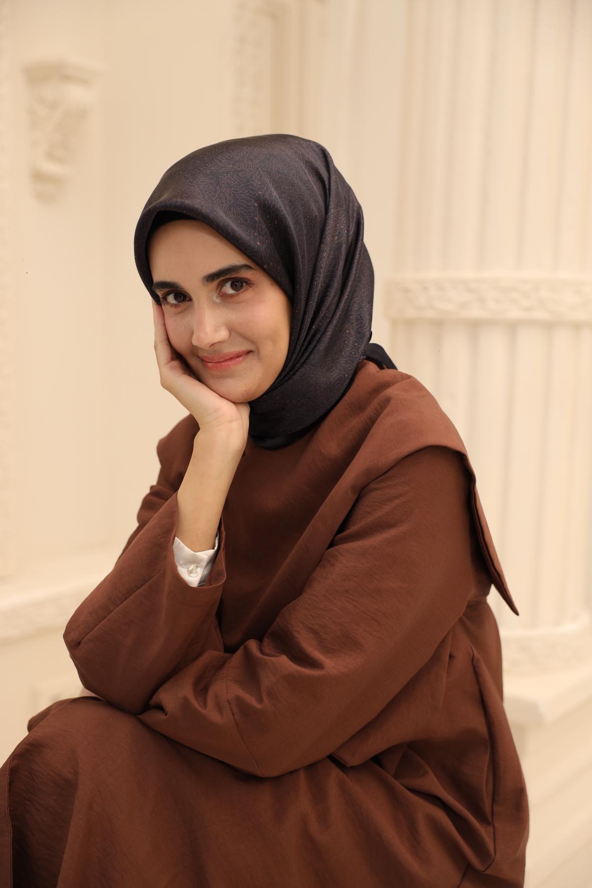 Silk Home SHiny ScarfSilk Home SHiny Eşarp 75009-32