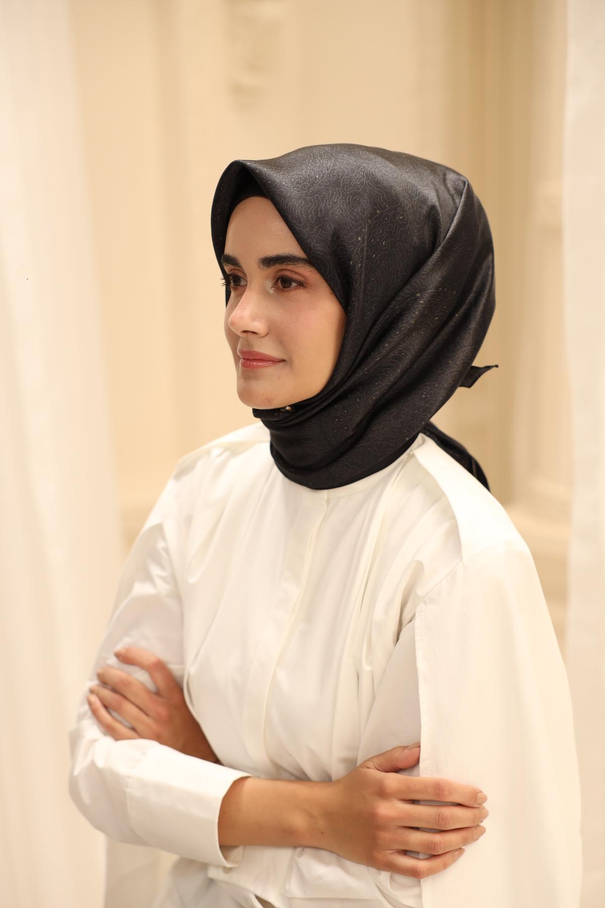 Silk Home SHiny ScarfSilk Home SHiny Eşarp 75009-33