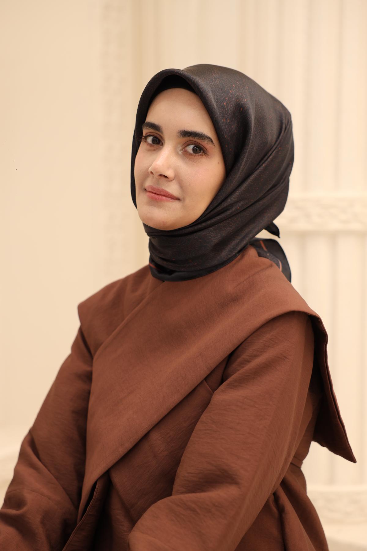 Silk Home SHiny ScarfSilk Home SHiny Eşarp 75009-35