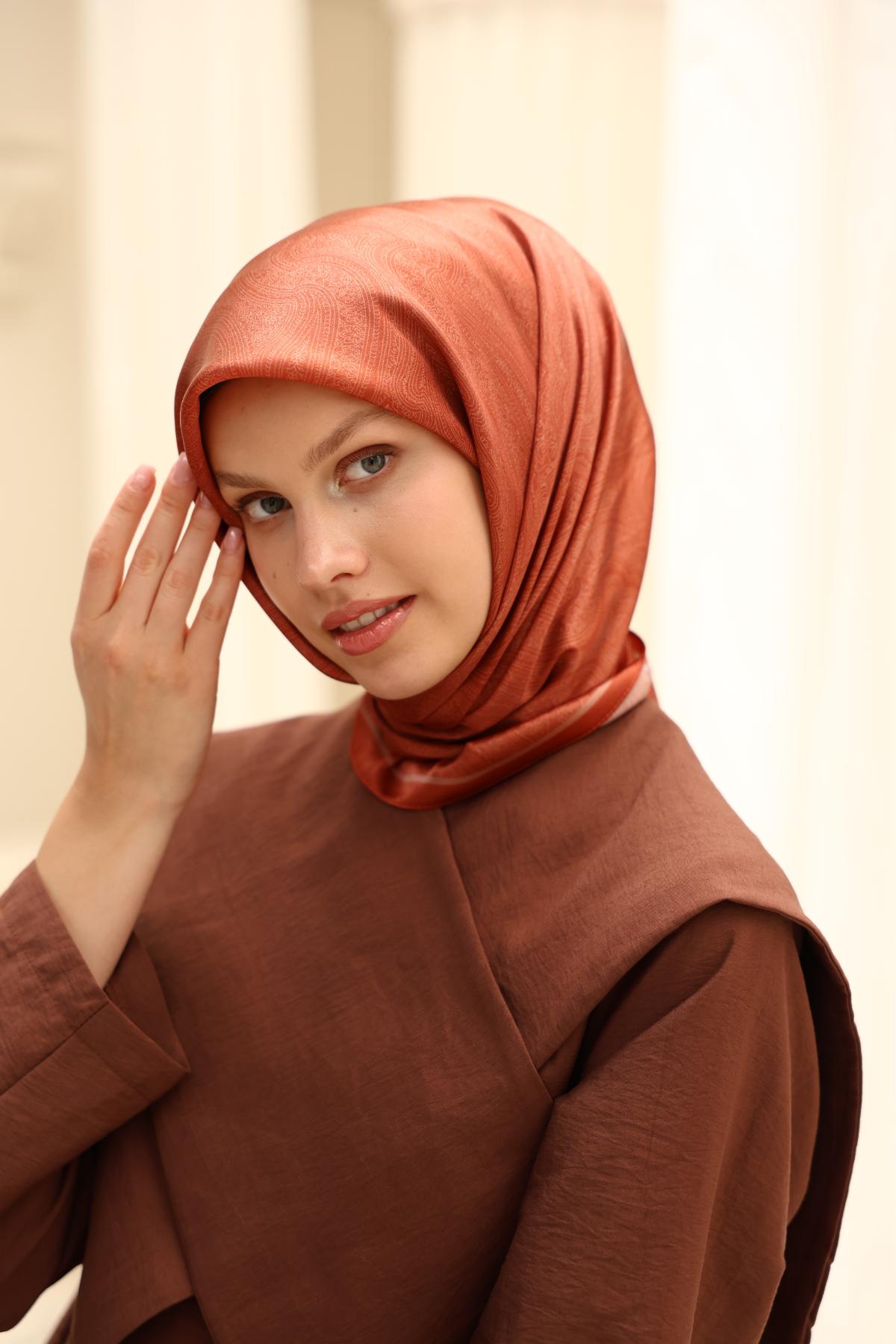 Silk Home SHiny ScarfSilk Home SHiny Eşarp 75010-02