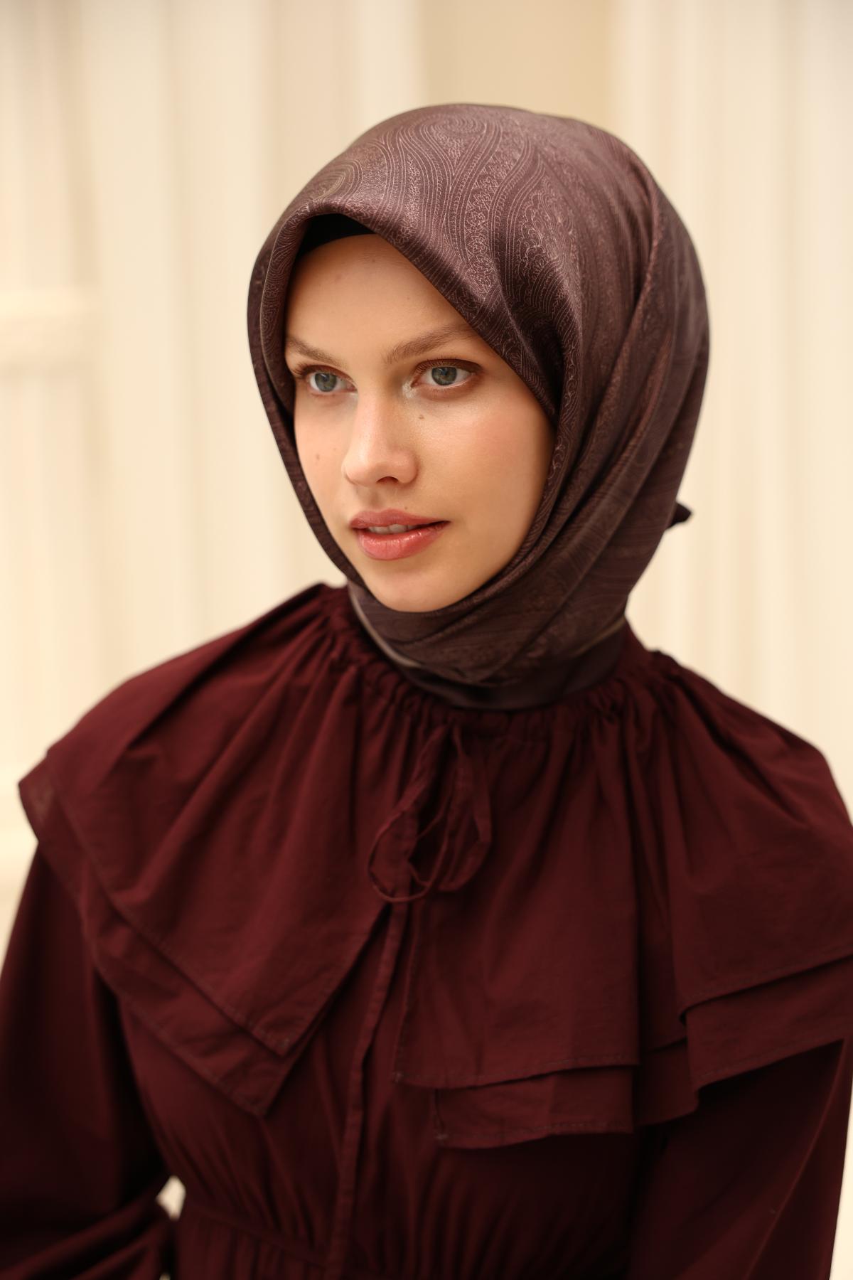 Silk Home SHiny ScarfSilk Home SHiny Eşarp 75010-05