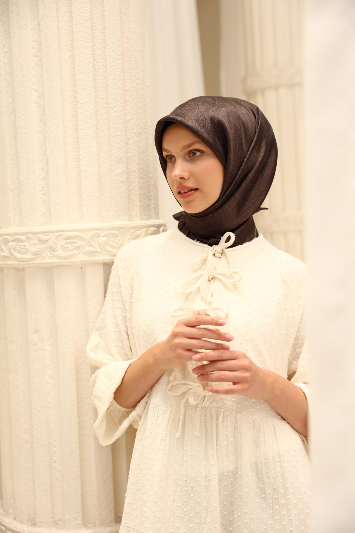 Silk Home SHiny ScarfSilk Home SHiny Eşarp 75010-06