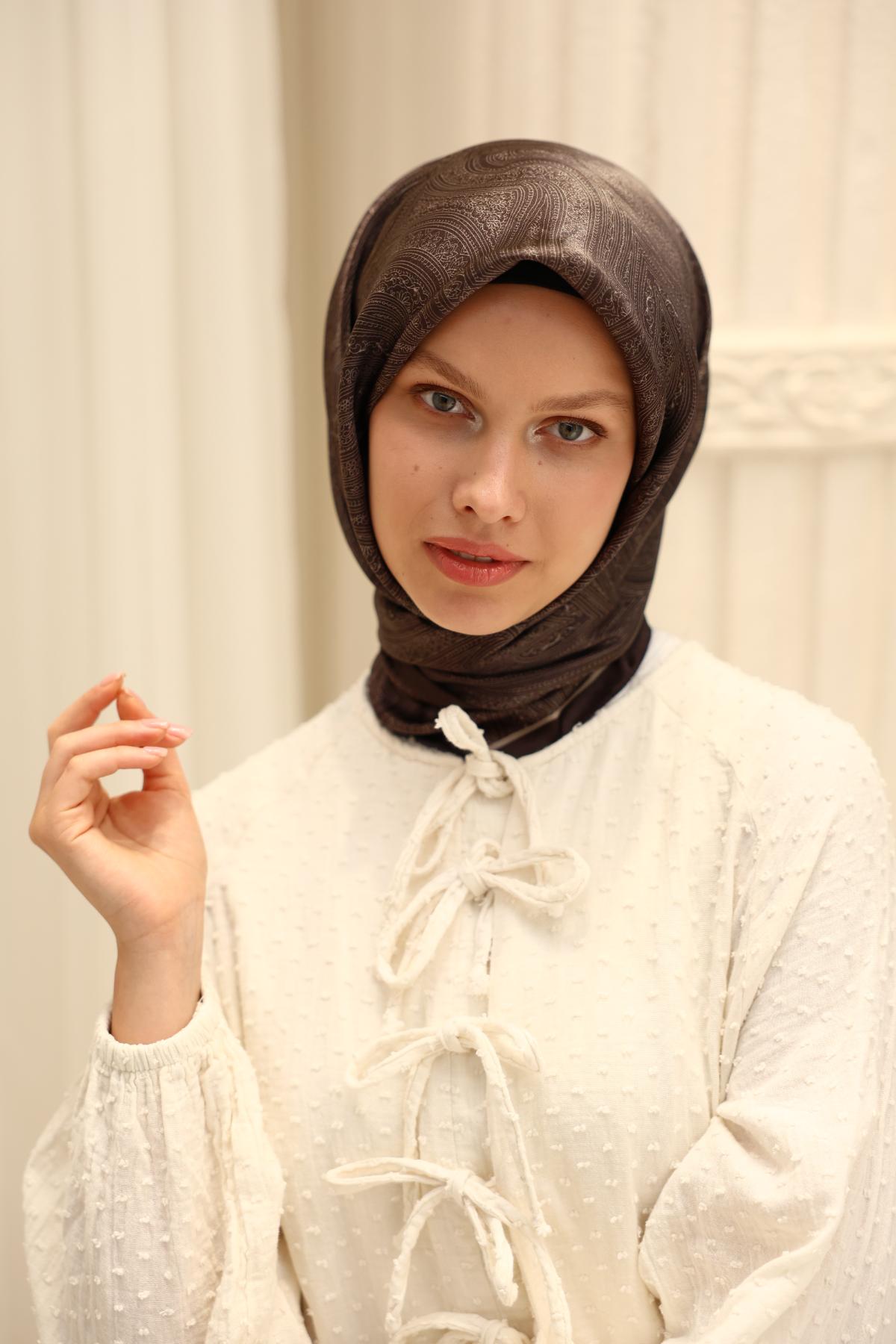 Silk Home SHiny ScarfSilk Home SHiny Eşarp 75010-07