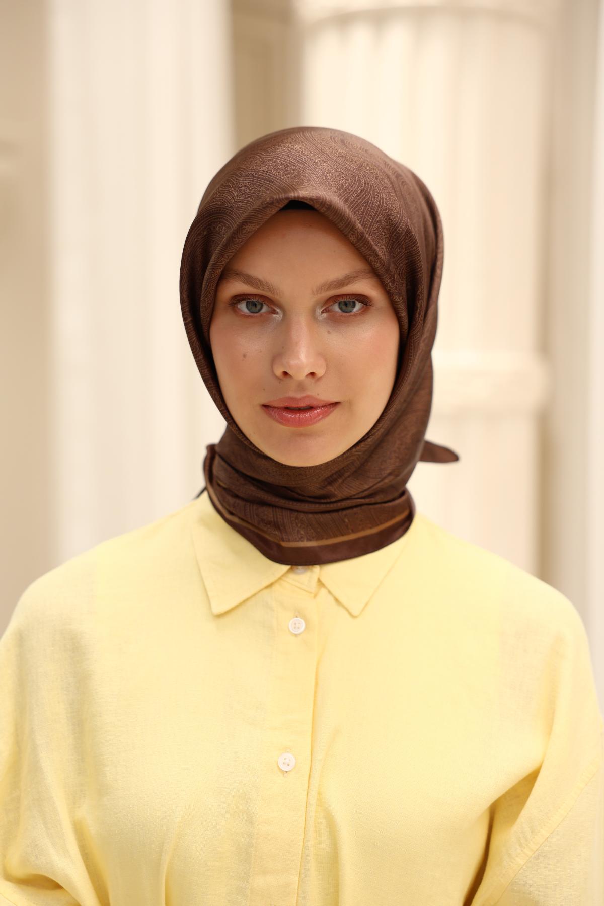 Silk Home SHiny ScarfSilk Home SHiny Eşarp 75010-08