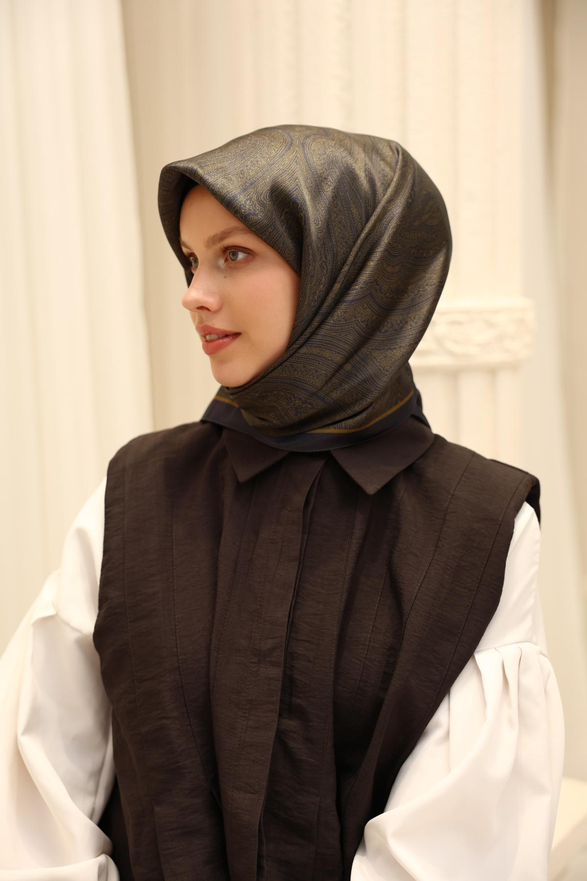 Silk Home SHiny ScarfSilk Home SHiny Eşarp 75010-16