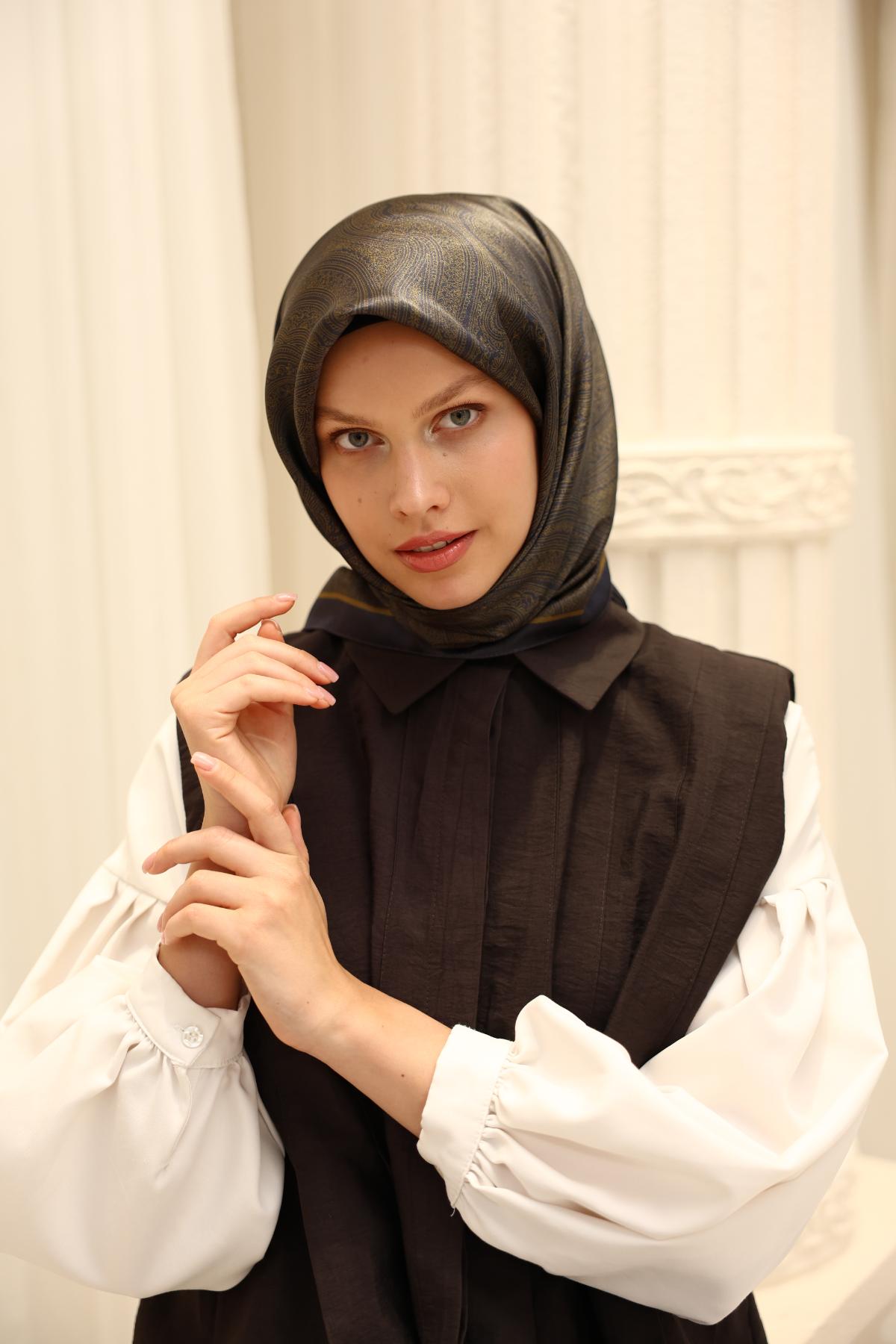 Silk Home SHiny ScarfSilk Home SHiny Eşarp 75010-16