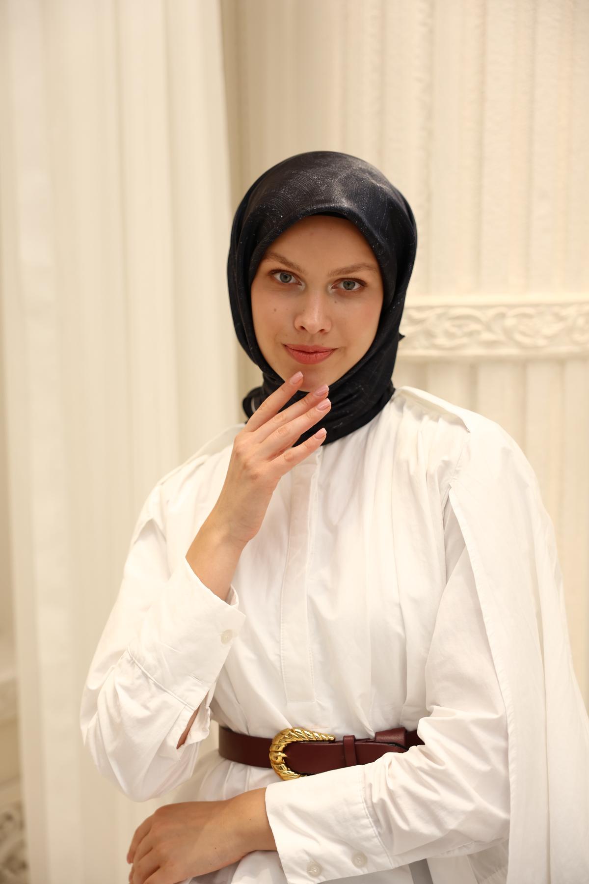 Silk Home SHiny ScarfSilk Home SHiny Eşarp 75010-17