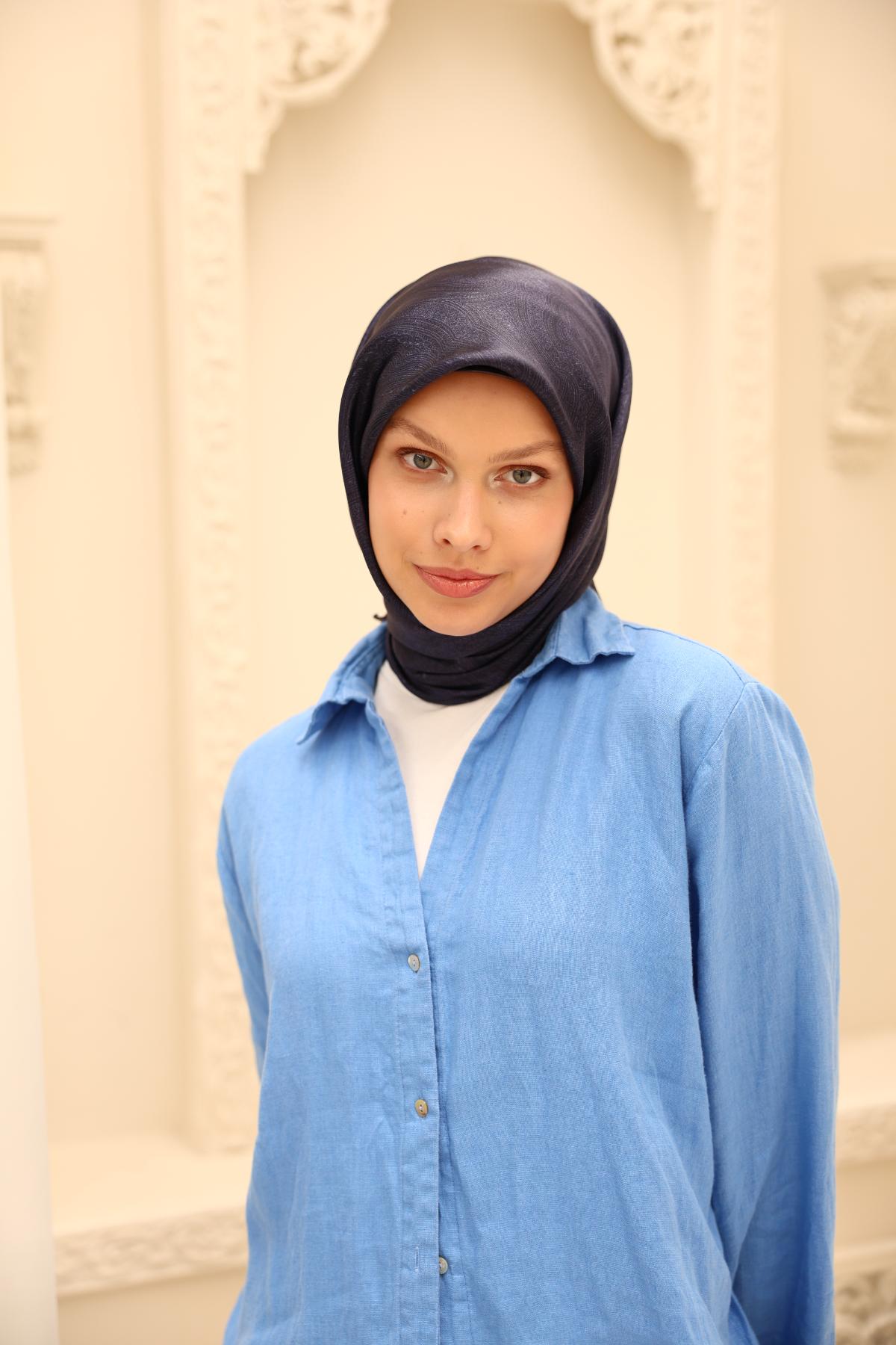 Silk Home SHiny ScarfSilk Home SHiny Eşarp 75010-25