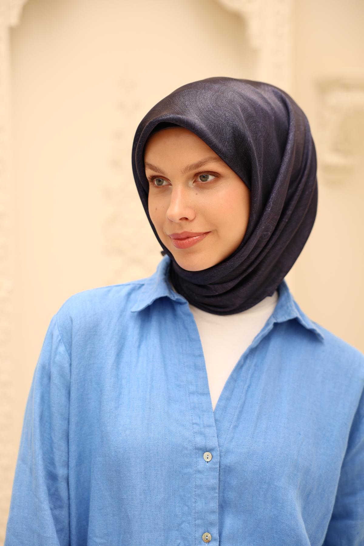 Silk Home SHiny ScarfSilk Home SHiny Eşarp 75010-25