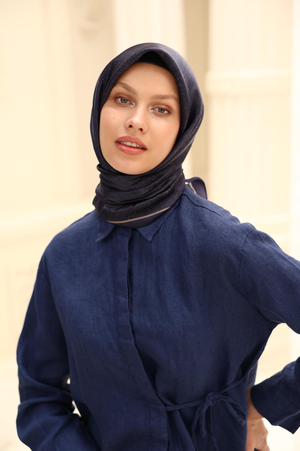 Silk Home SHiny ScarfSilk Home SHiny Eşarp 75010-26