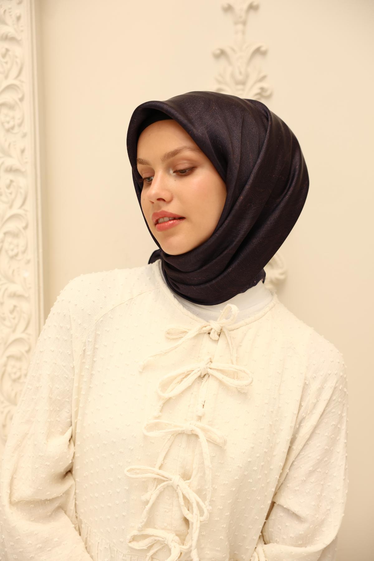 Silk Home SHiny ScarfSilk Home SHiny Eşarp 75010-27