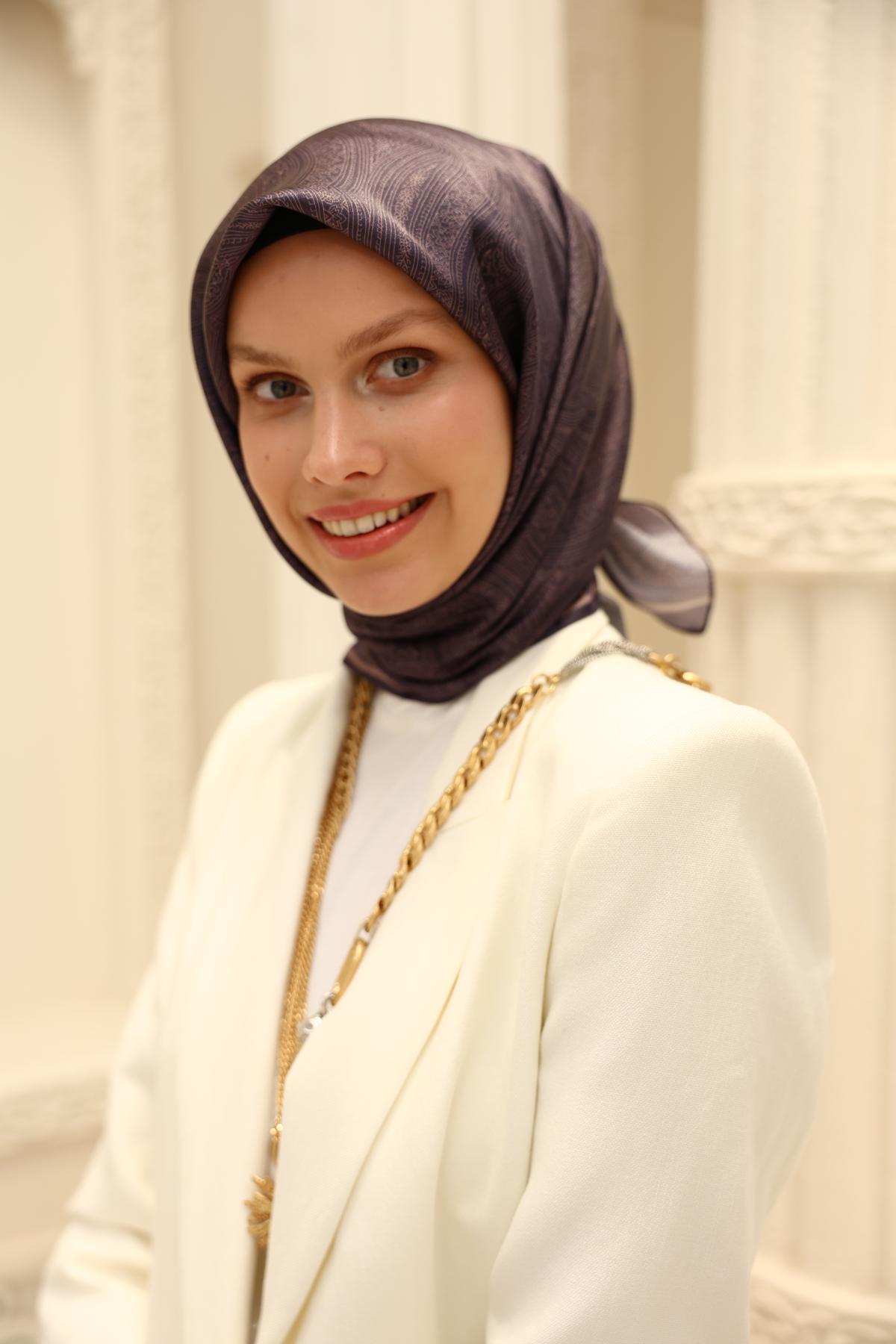 Silk Home SHiny ScarfSilk Home SHiny Eşarp 75010-30