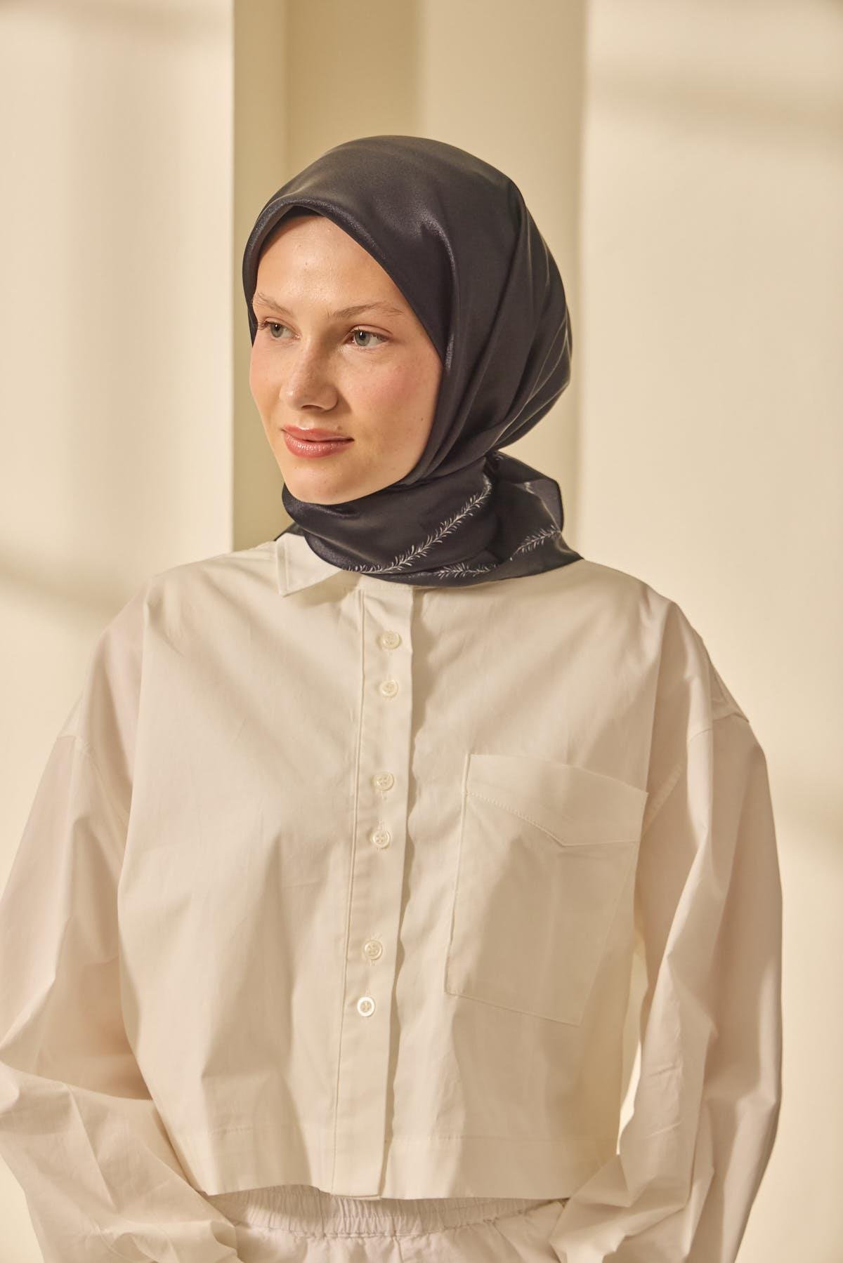 Silk Home SHiny ScarfSilk Home SHiny Eşarp 75011-03