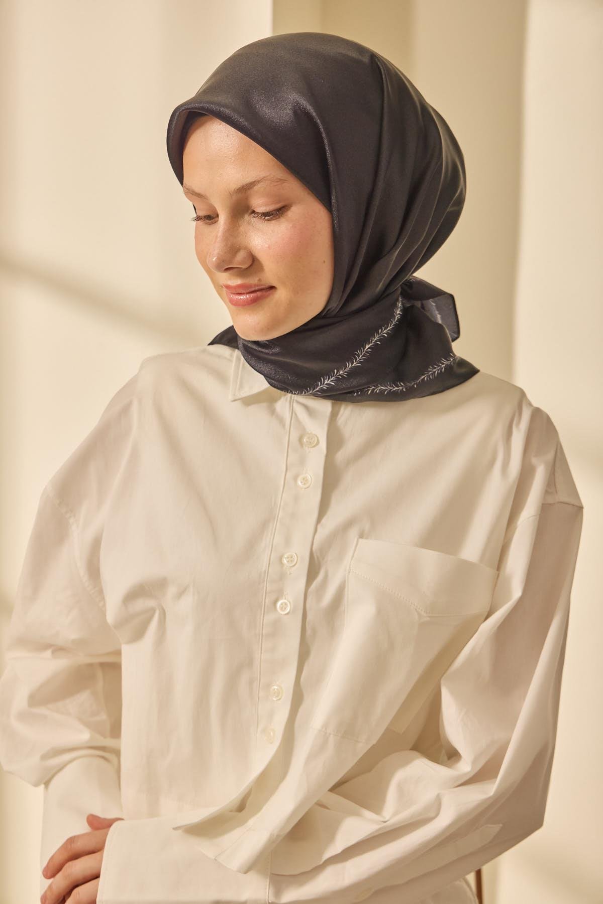 Silk Home SHiny ScarfSilk Home SHiny Eşarp 75011-03