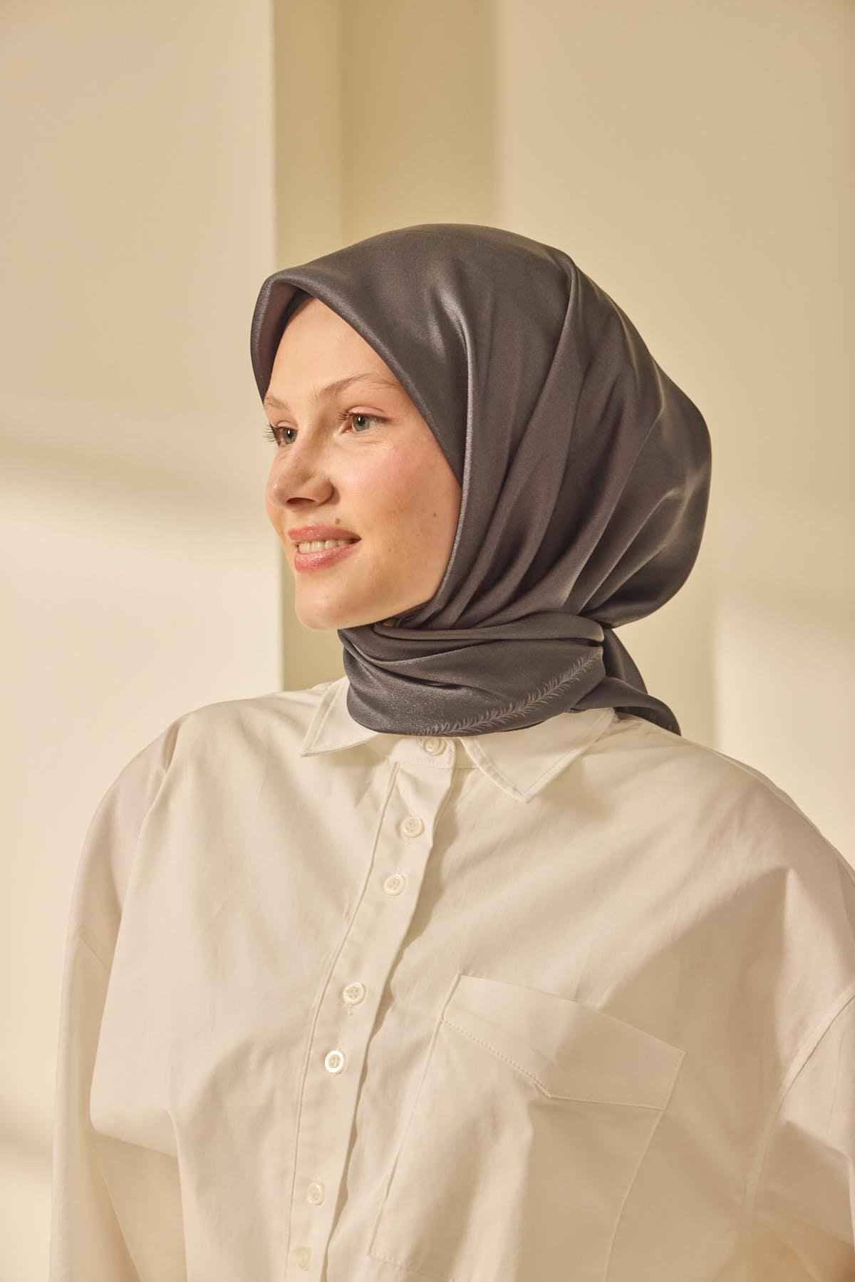 Silk Home SHiny ScarfSilk Home SHiny Eşarp 75011-06