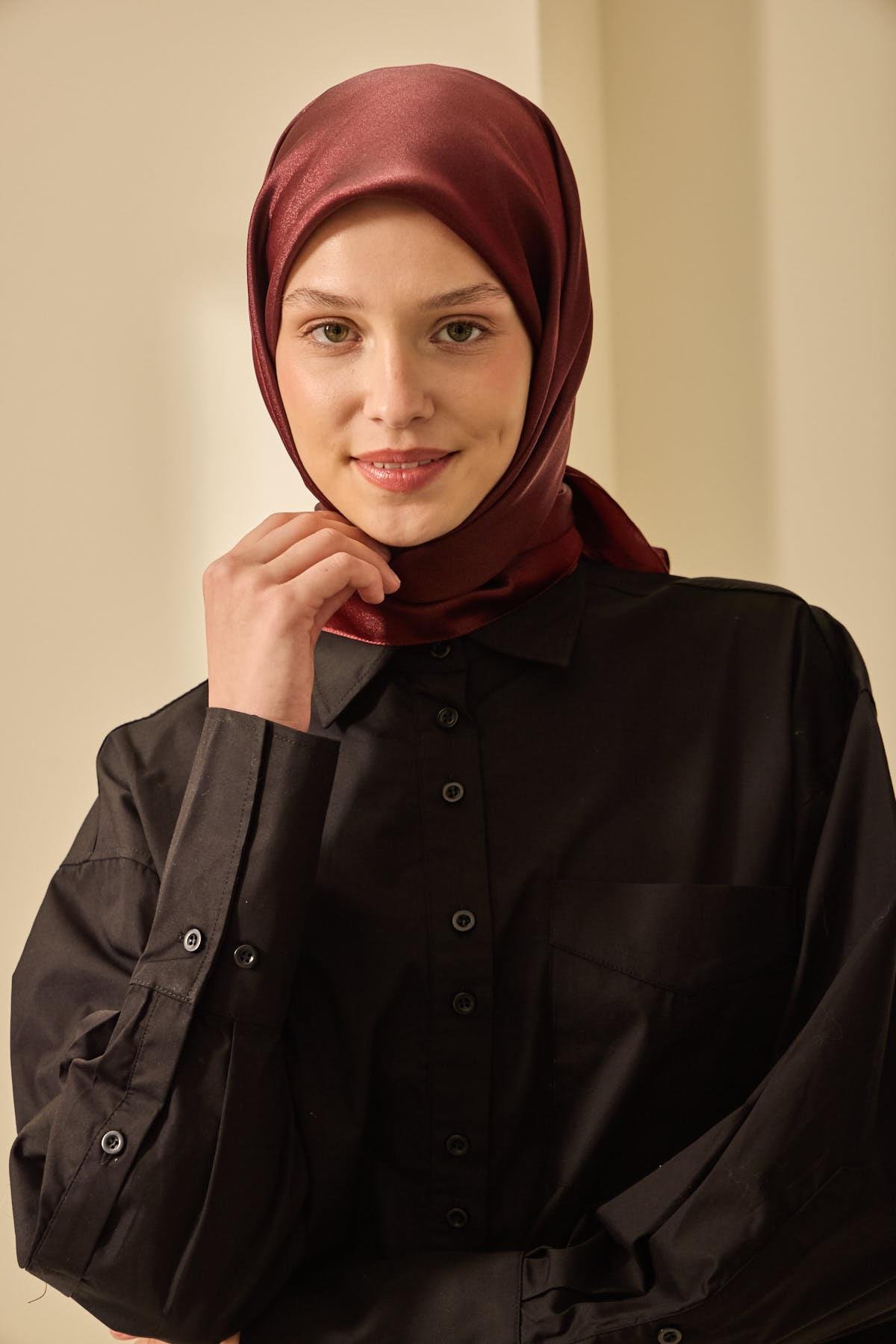 Silk Home SHiny ScarfSilk Home SHiny Eşarp 75011-21