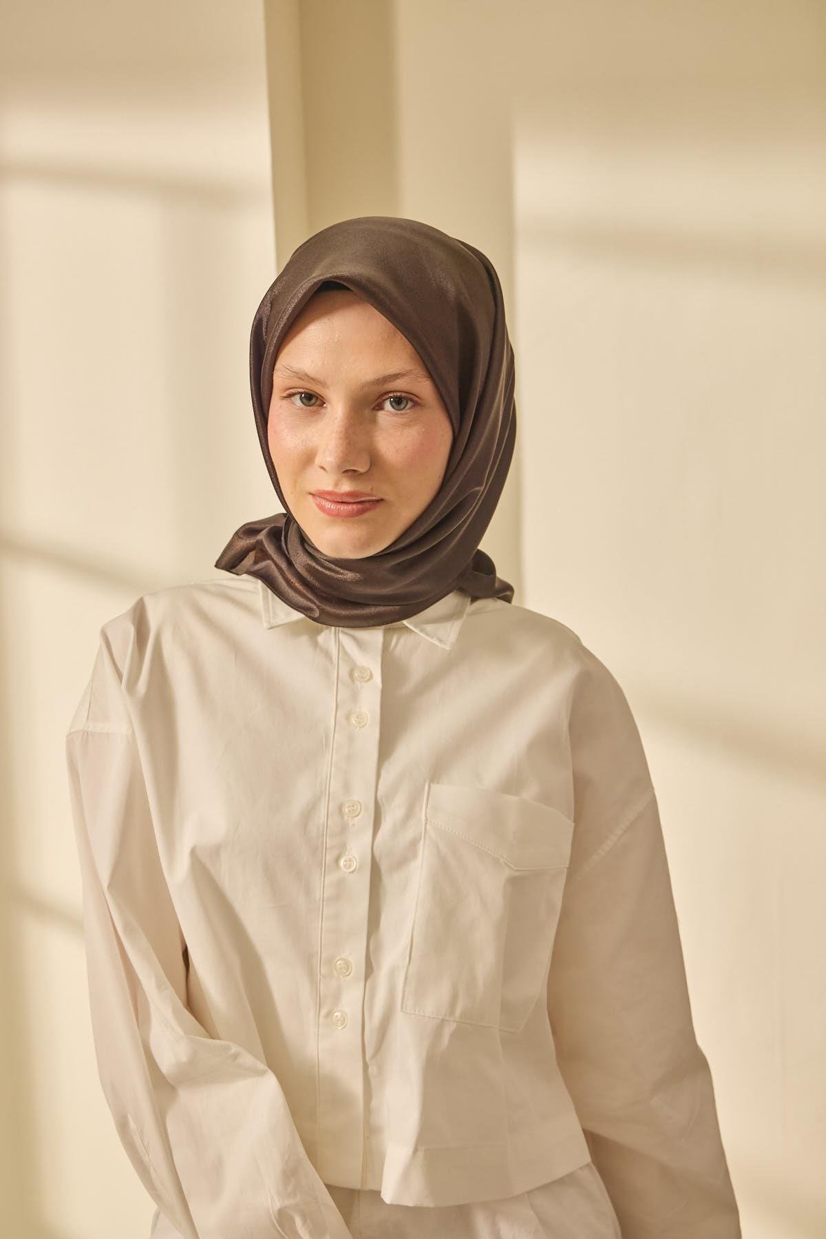 Silk Home SHiny ScarfSilk Home SHiny Eşarp 75011-24