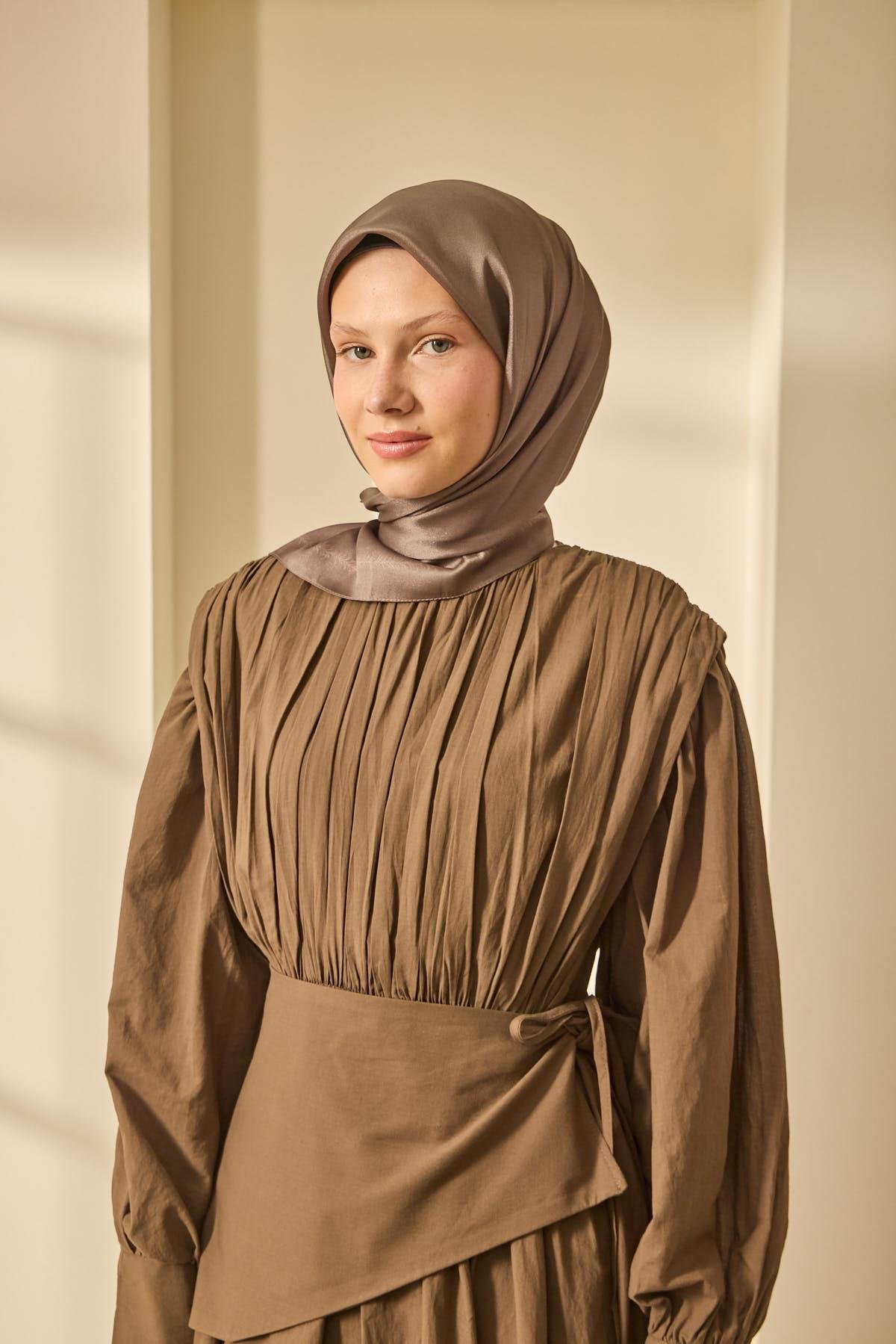 Silk Home SHiny ScarfSilk Home SHiny Eşarp 75011-26