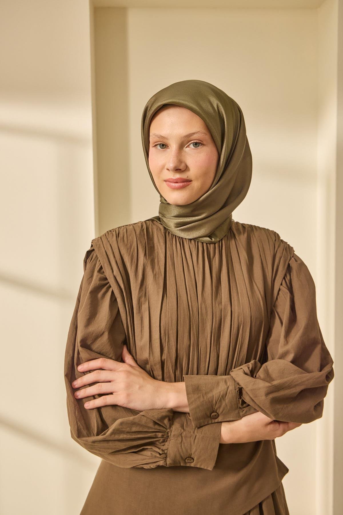 Silk Home SHiny ScarfSilk Home SHiny Eşarp 75011-32