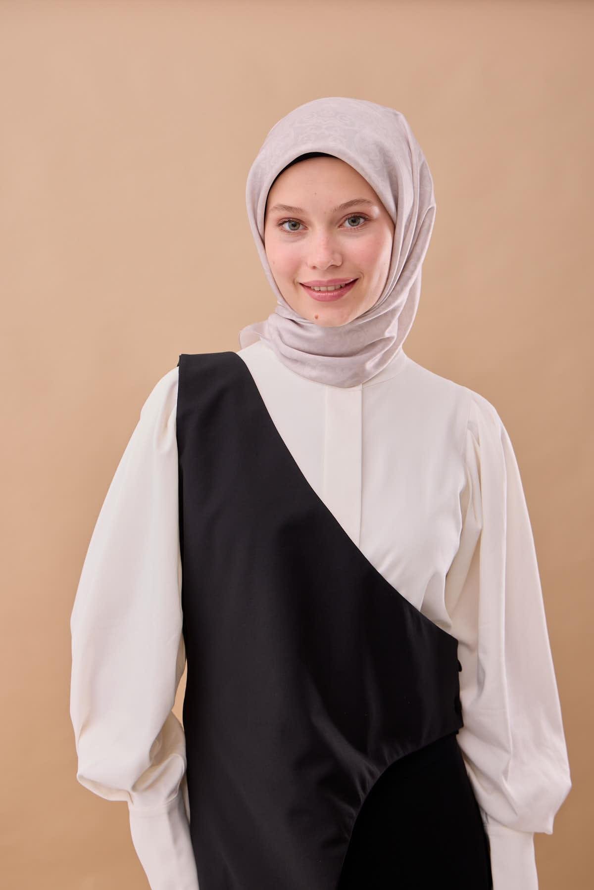 Silk Home SHiny ScarfSilk Home SHiny Eşarp 75012-02