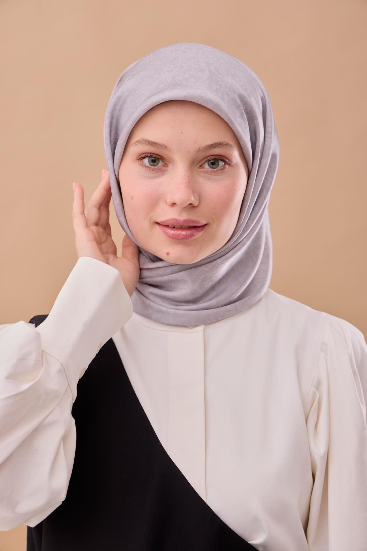 Silk Home SHiny ScarfSilk Home SHiny Eşarp 75012-04