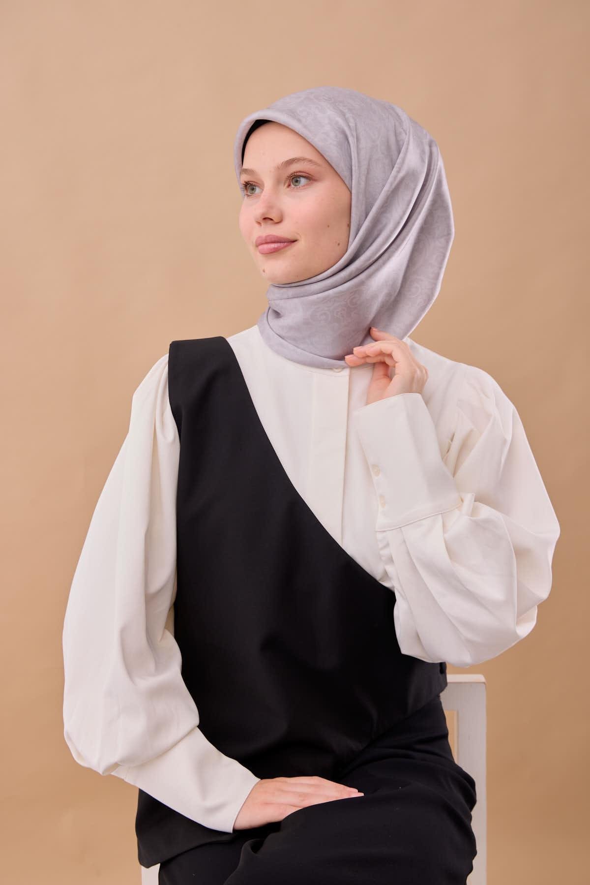 Silk Home SHiny ScarfSilk Home SHiny Eşarp 75012-04