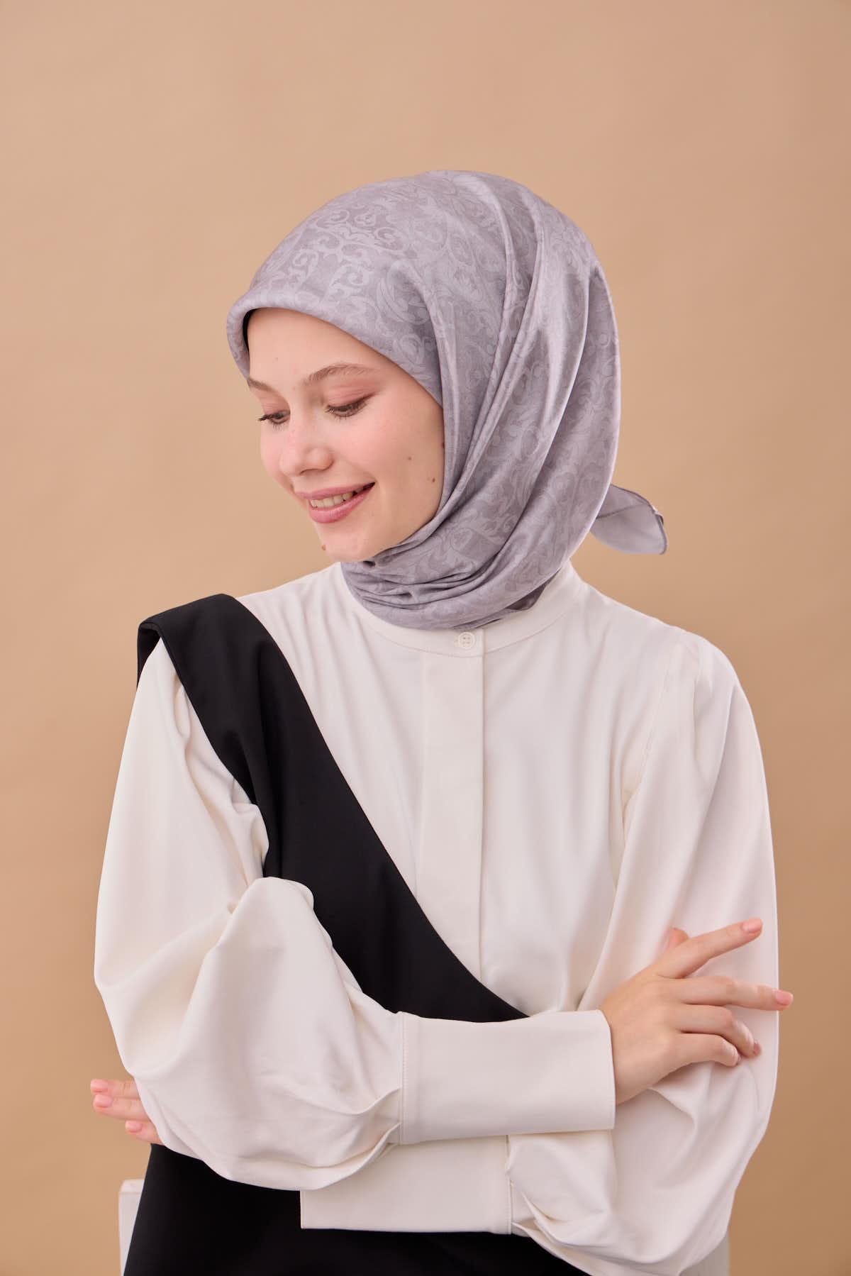 Silk Home SHiny ScarfSilk Home SHiny Eşarp 75012-05