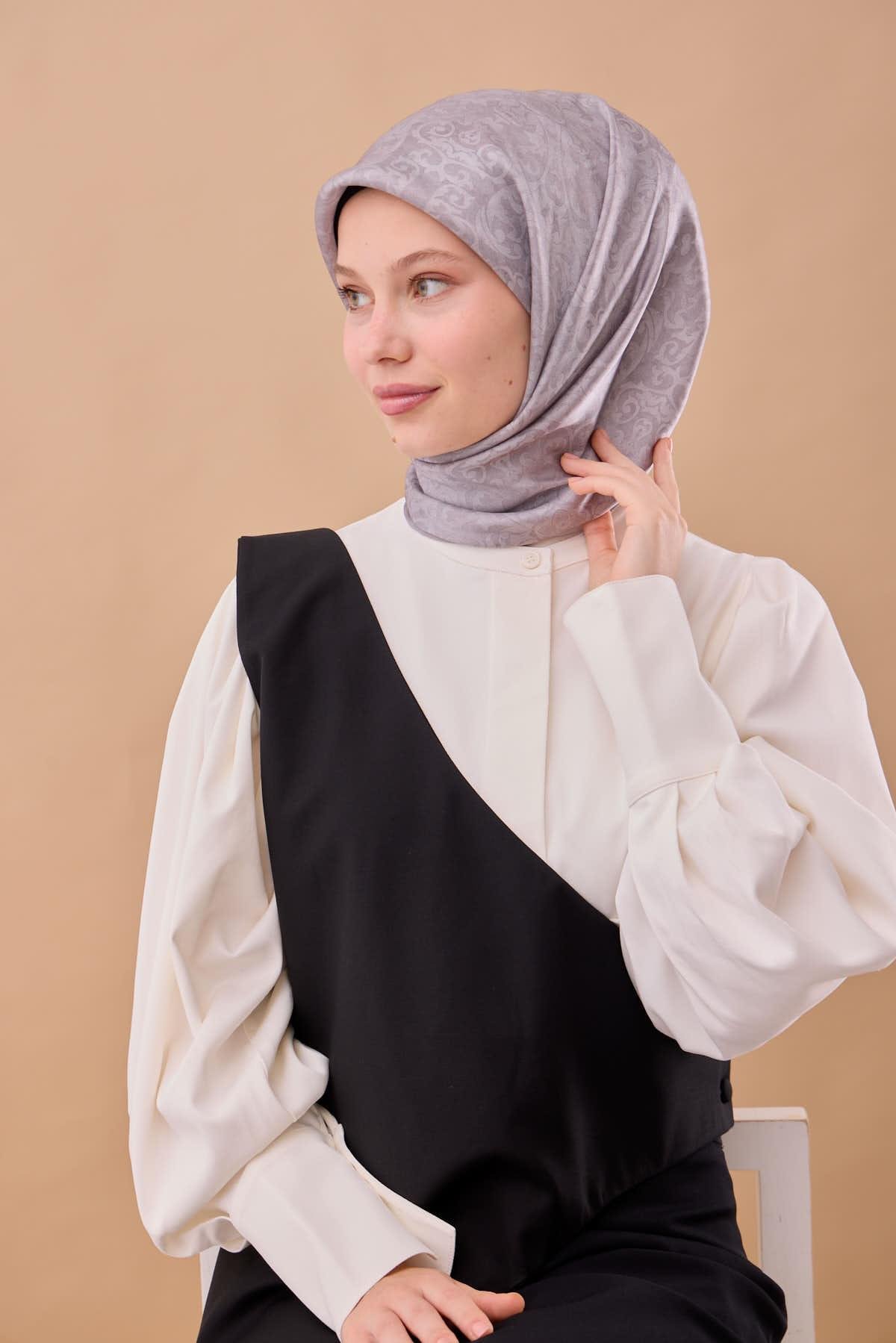 Silk Home SHiny ScarfSilk Home SHiny Eşarp 75012-06