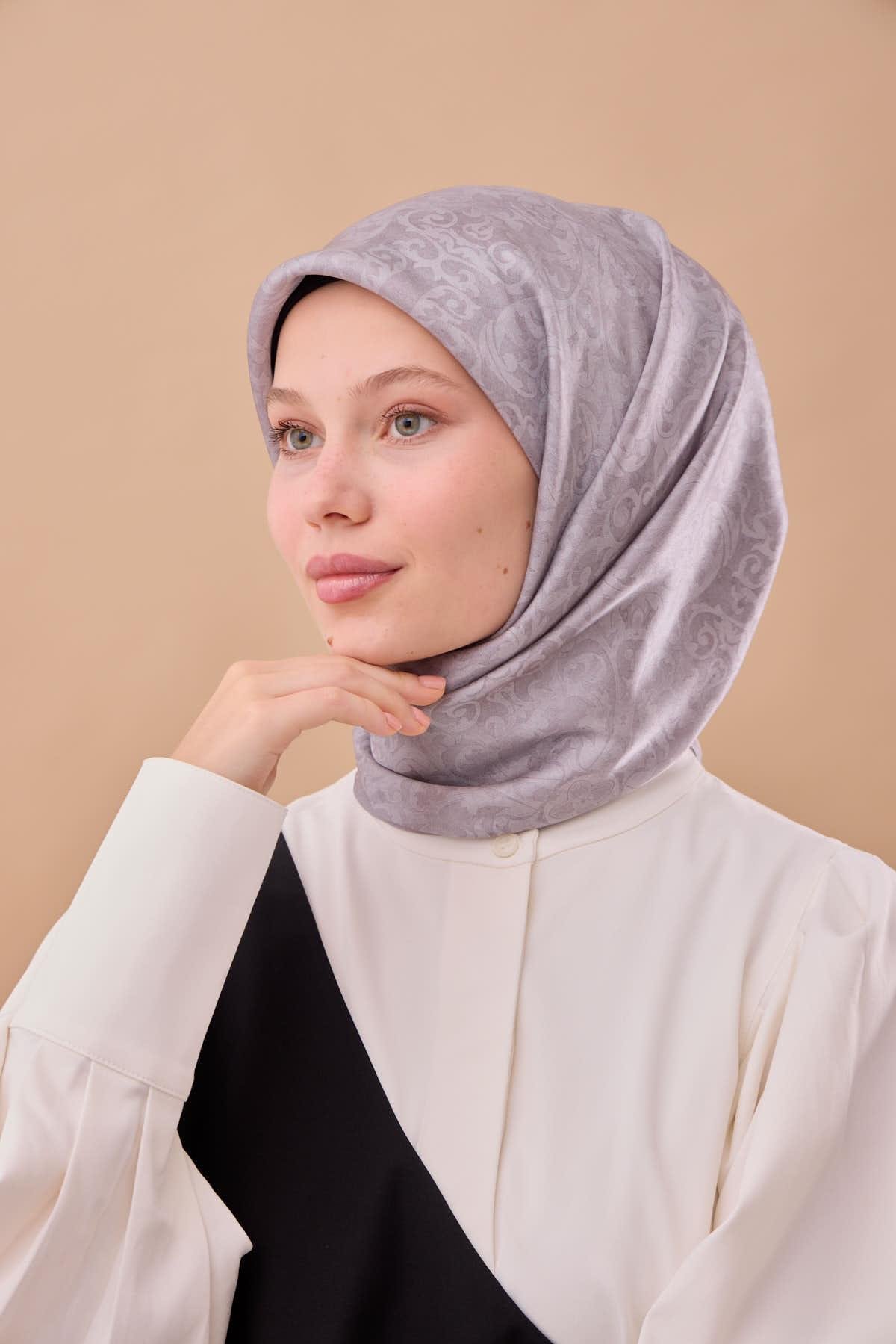 Silk Home SHiny ScarfSilk Home SHiny Eşarp 75012-06