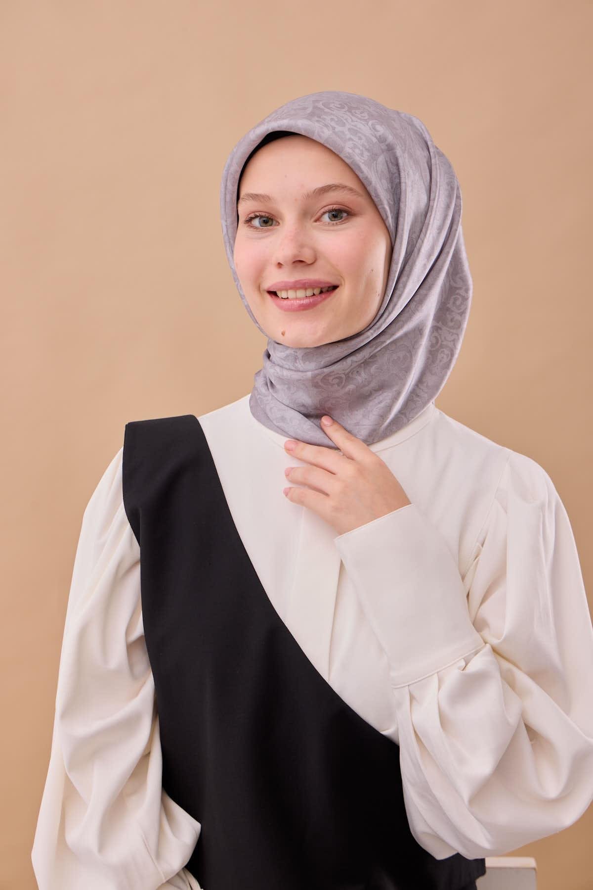 Silk Home SHiny ScarfSilk Home SHiny Eşarp 75012-06