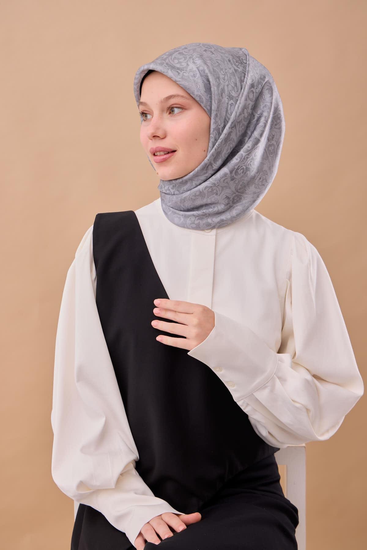 Silk Home SHiny ScarfSilk Home SHiny Eşarp 75012-07