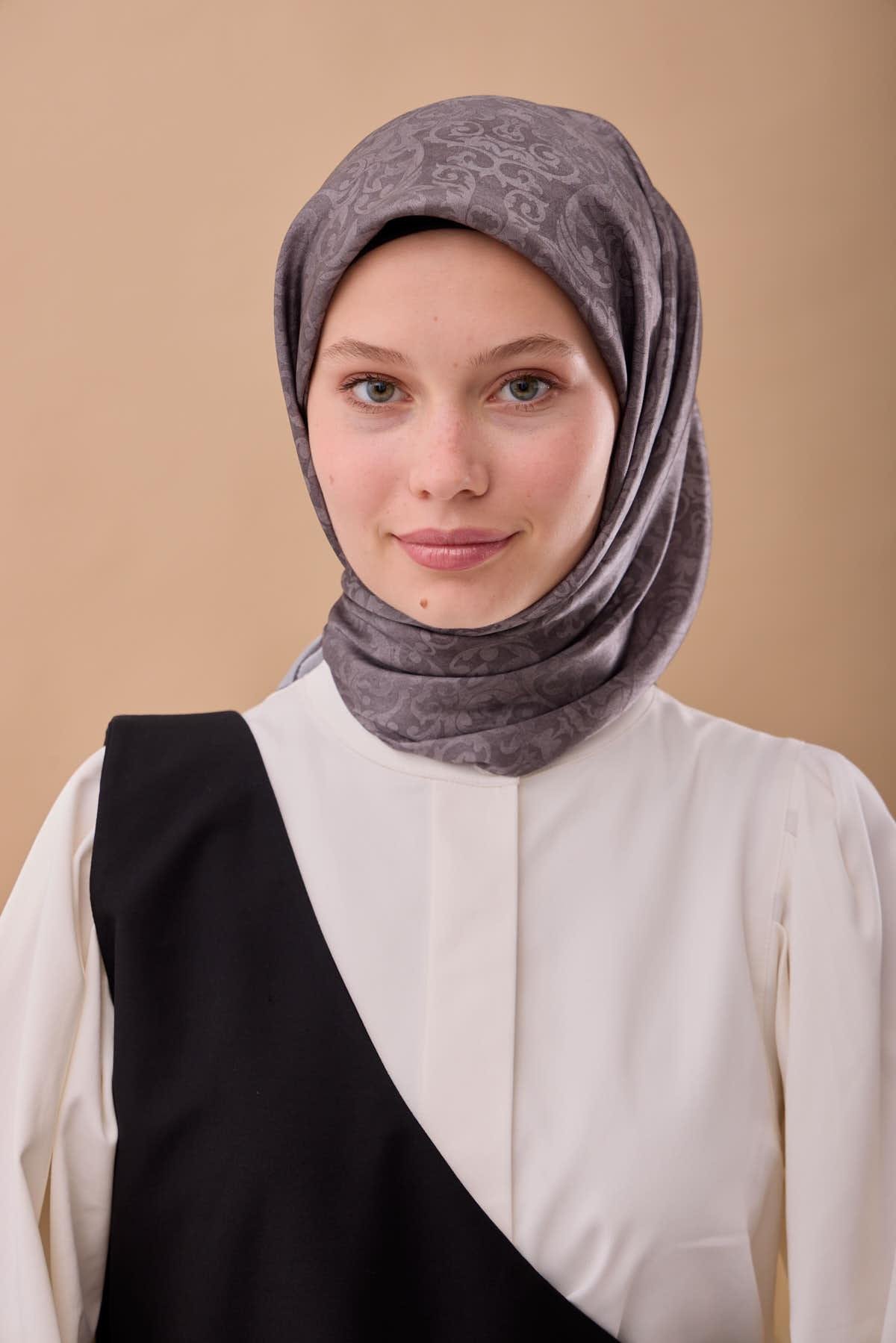 Silk Home SHiny ScarfSilk Home SHiny Eşarp 75012-08